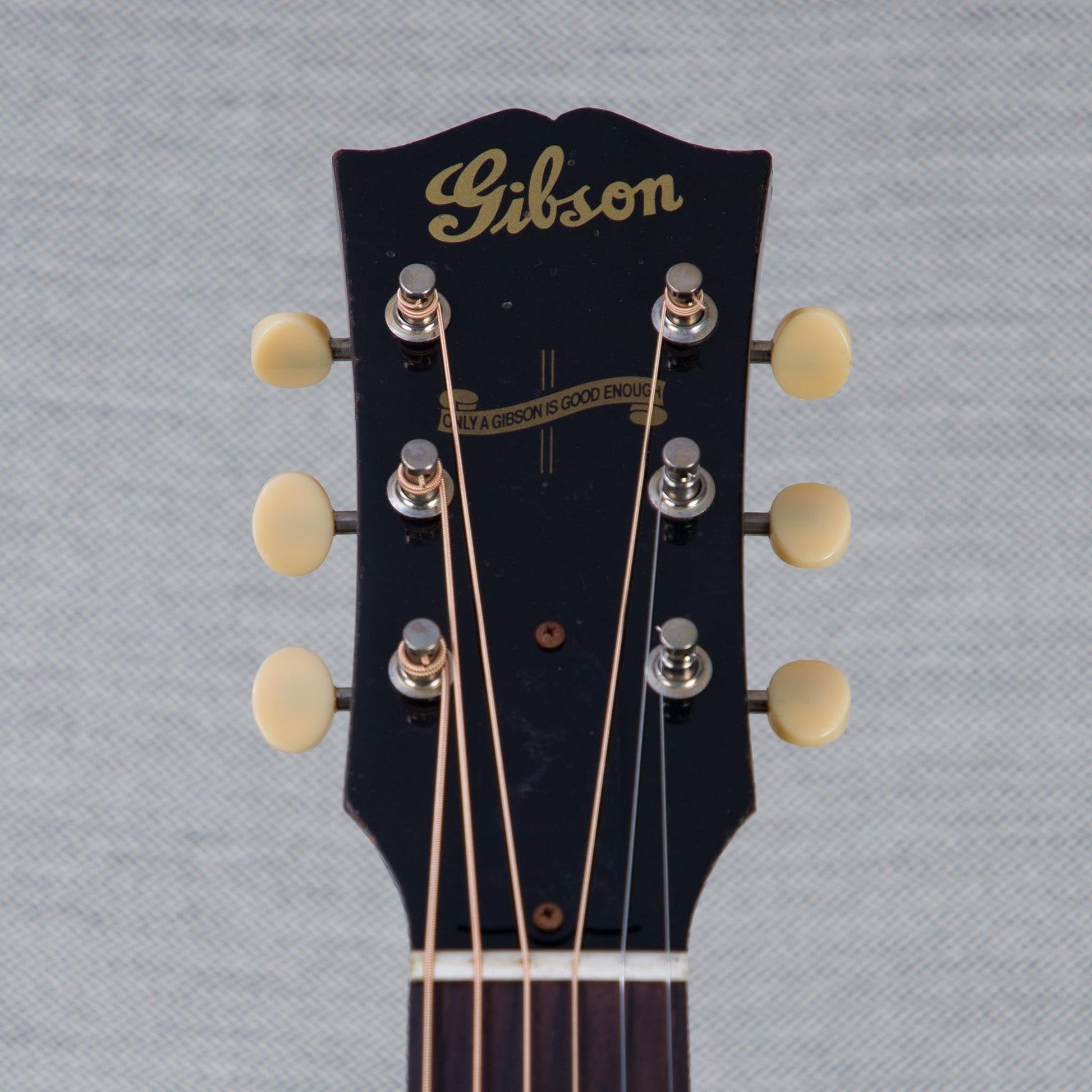 Gibson Custom Shop Murphy Lab 1942 Banner J-45 Light Aged Acoustic Guitar - Vintage Sunburst Light - #22155036