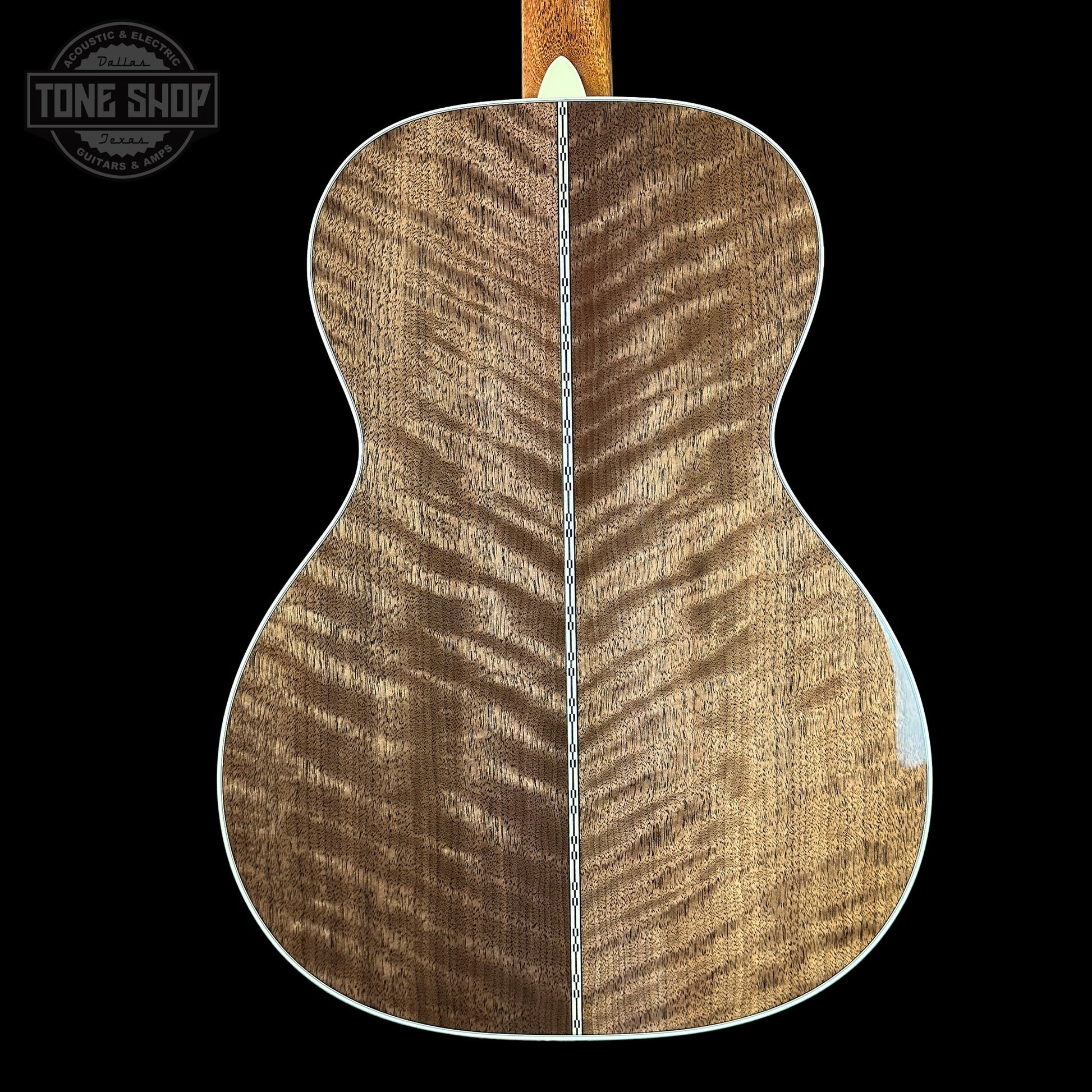 Martin Custom Shop 00 28 Style Adirondack / Exceptionally Figured Black Walnut w/case 2942913