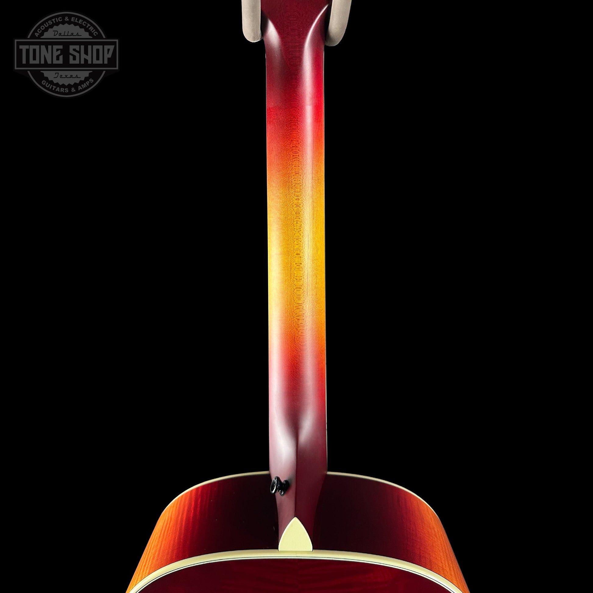 Taylor Custom Gold Label GP Sitka / Big Leaf Maple Cherry Sunburst Back w/case 1210095082