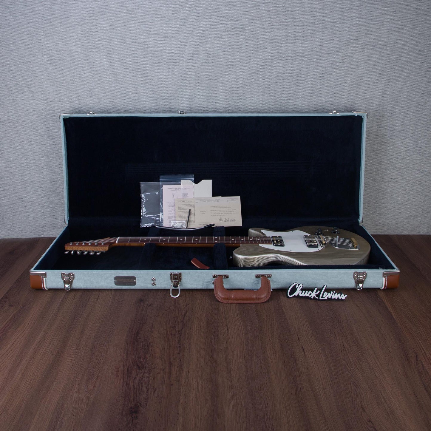 Eastman Offset '63 Electric Guitar - Shoreline Gold