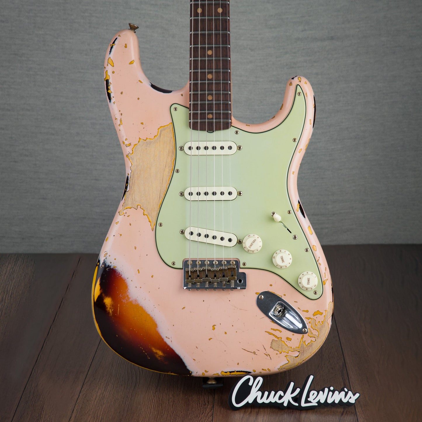 Fender Custom Shop '59 Stratocaster Super Heavy Relic Electric Guitar - Aged Shell Pink Over Chocolate 3-Tone Sunburst