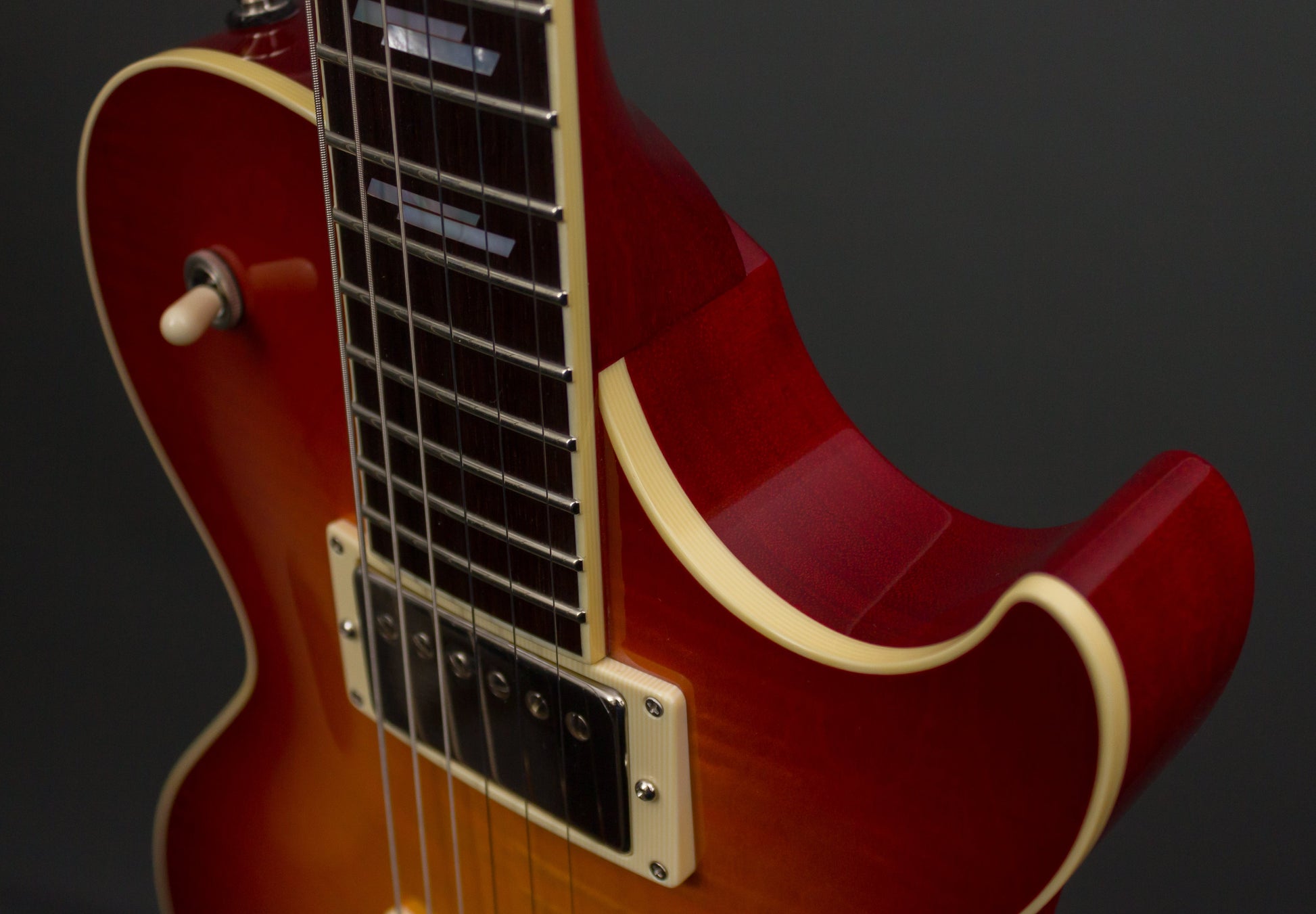 Collings Electric Guitars - CL Deluxe Cherry Sunburst