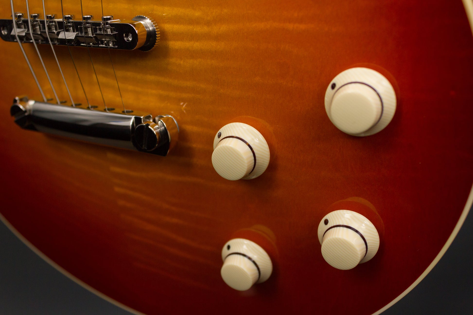 Collings Electric Guitars - CL Deluxe Cherry Sunburst