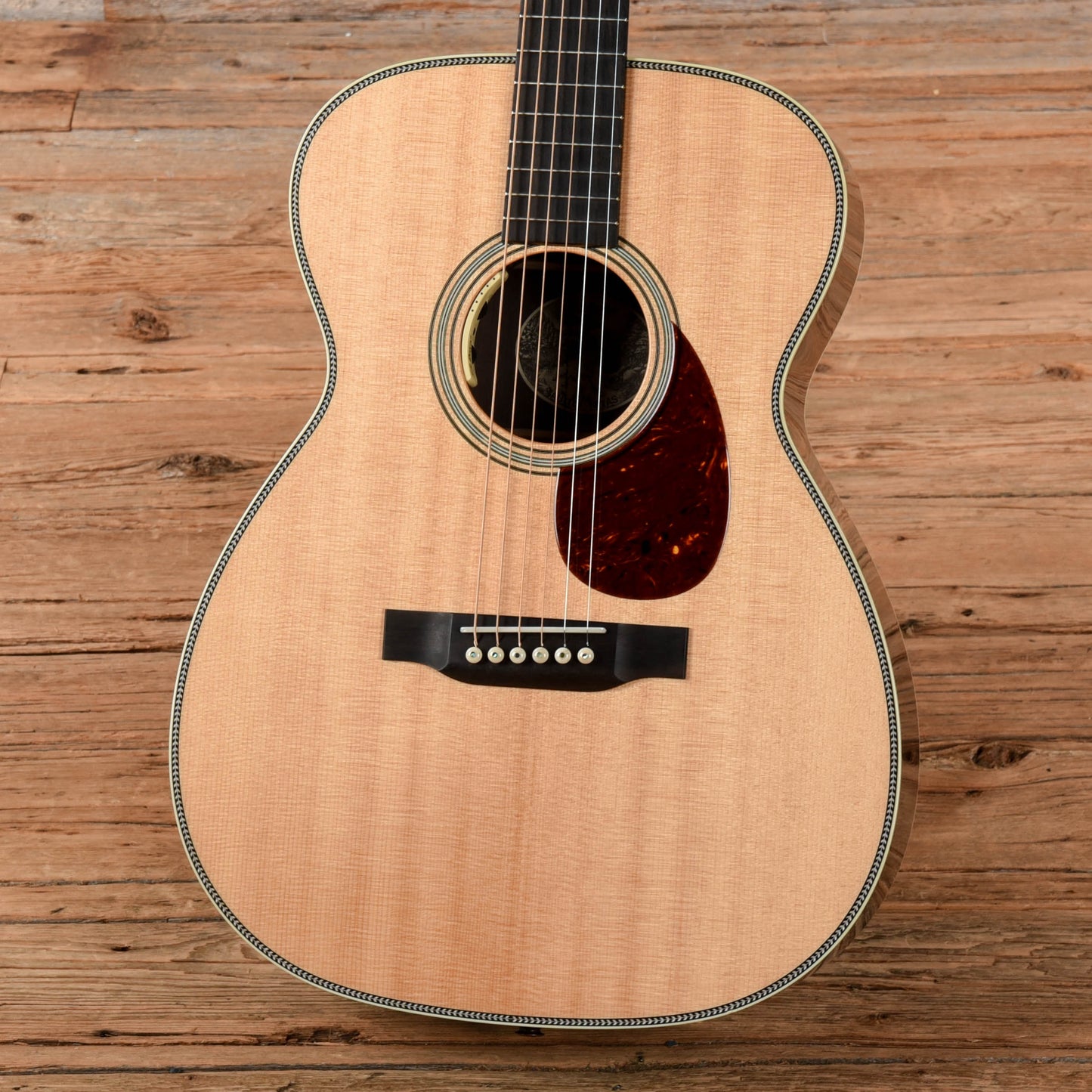Collings 002H 14-Fret Natural