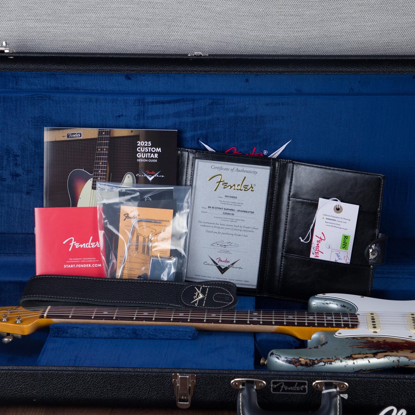 Fender Custom Shop Time Machine Collection 1965 Stratocaster Electric Guitar Super Heavy Relic - Aged Fire Mist Silver Over 3-Color Sunburst - #CZ585740