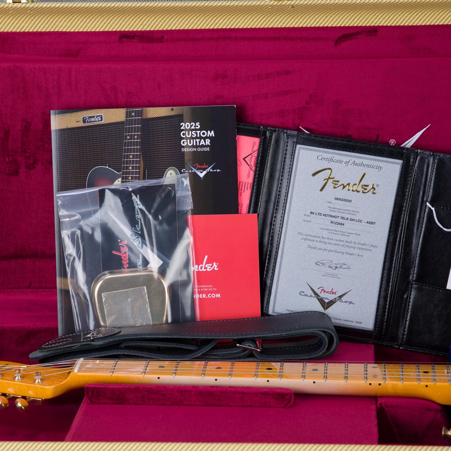 Fender Custom Shop Limited Edition Hotshot Telecaster Electric Guitar Deluxe Closet Classic - Aged Sapphire Blue Transparent - #R122684