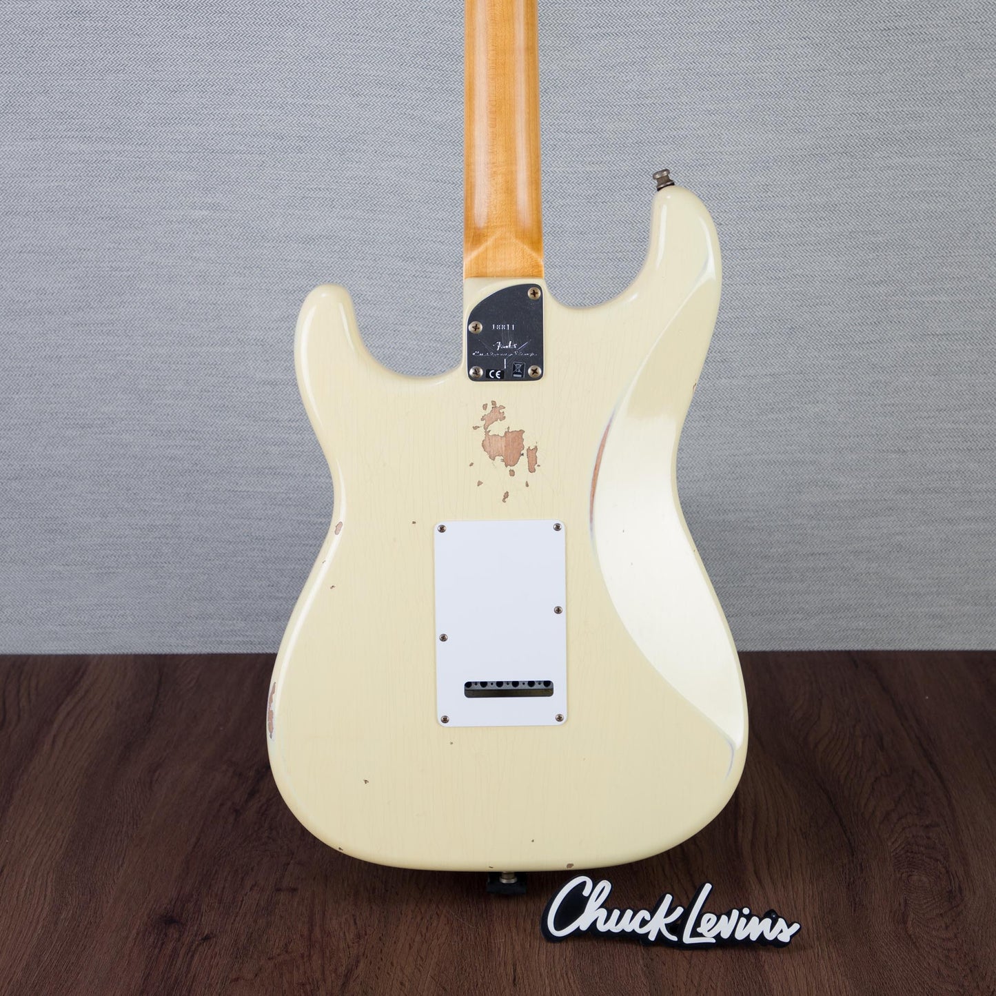 Fender Custom Shop Stratocaster Pro Electric Guitar - Aged Vintage White - #XN18811