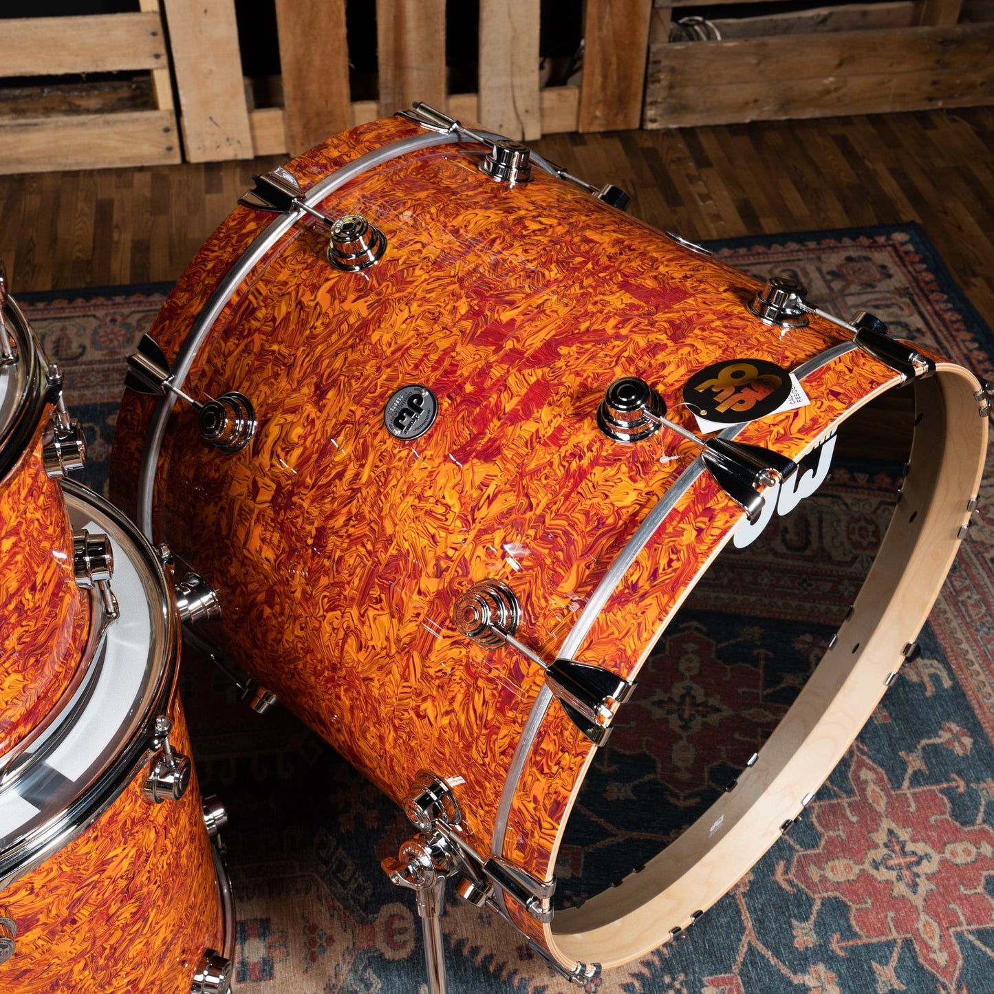 DW Collector's Standard Maple 4-Piece Shell Pack, 22-Inch Kick - Amber Swirl