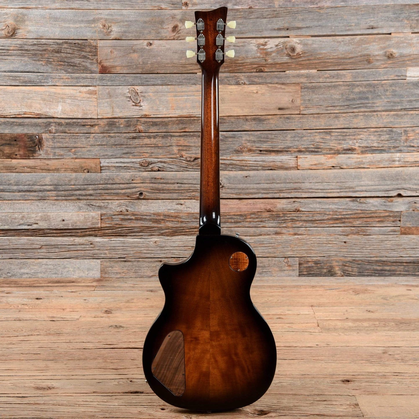 Echopark Downtowner Carved Top Case Study Black Beauty 2018