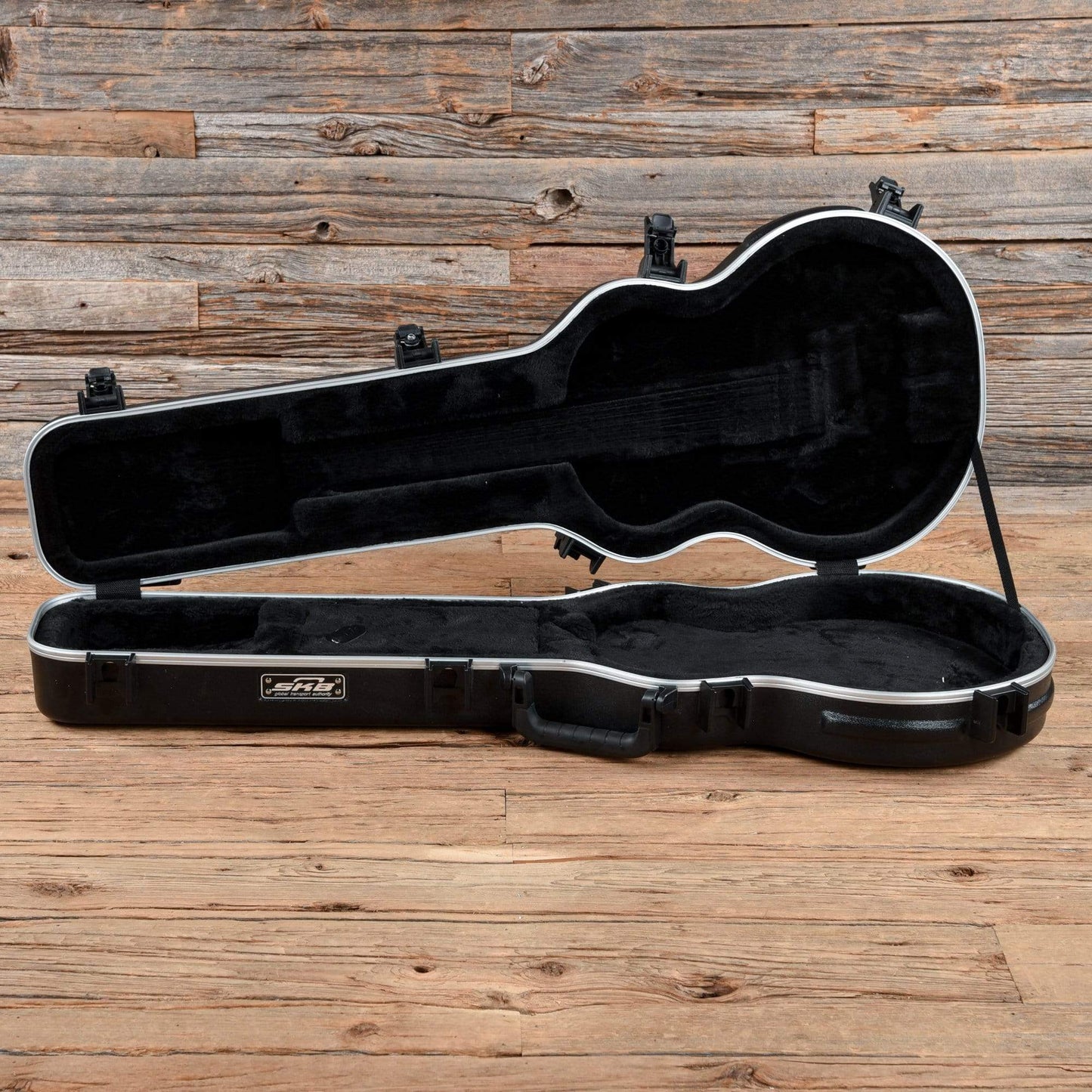 Echopark Downtowner Carved Top Case Study Black Beauty 2018