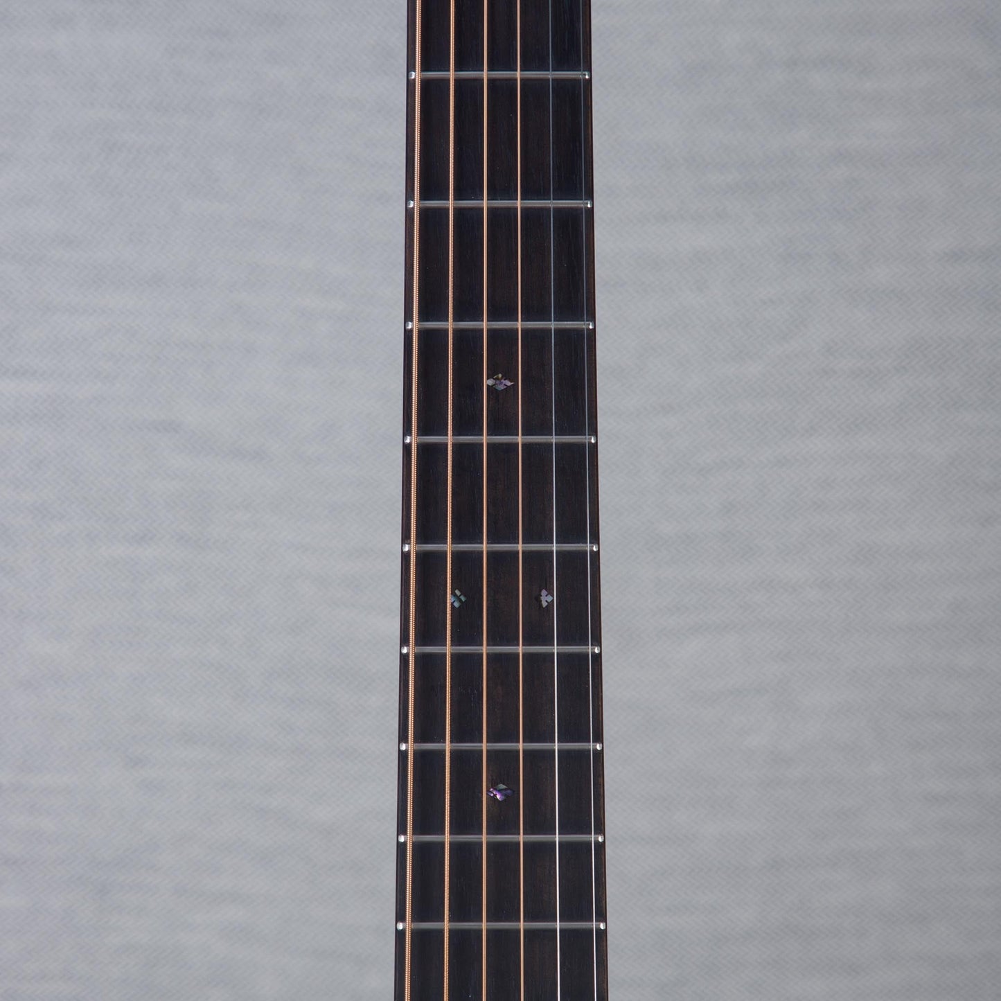 Martin NAMM 2024 Custom Shop M/0000 Style Wild Grain East Indian Rosewood/Sitka Spruce Fishman Matrix VT Acoustic Electric Guitar - Ambertone 1933 - #M2875427 - Mint, Open Box