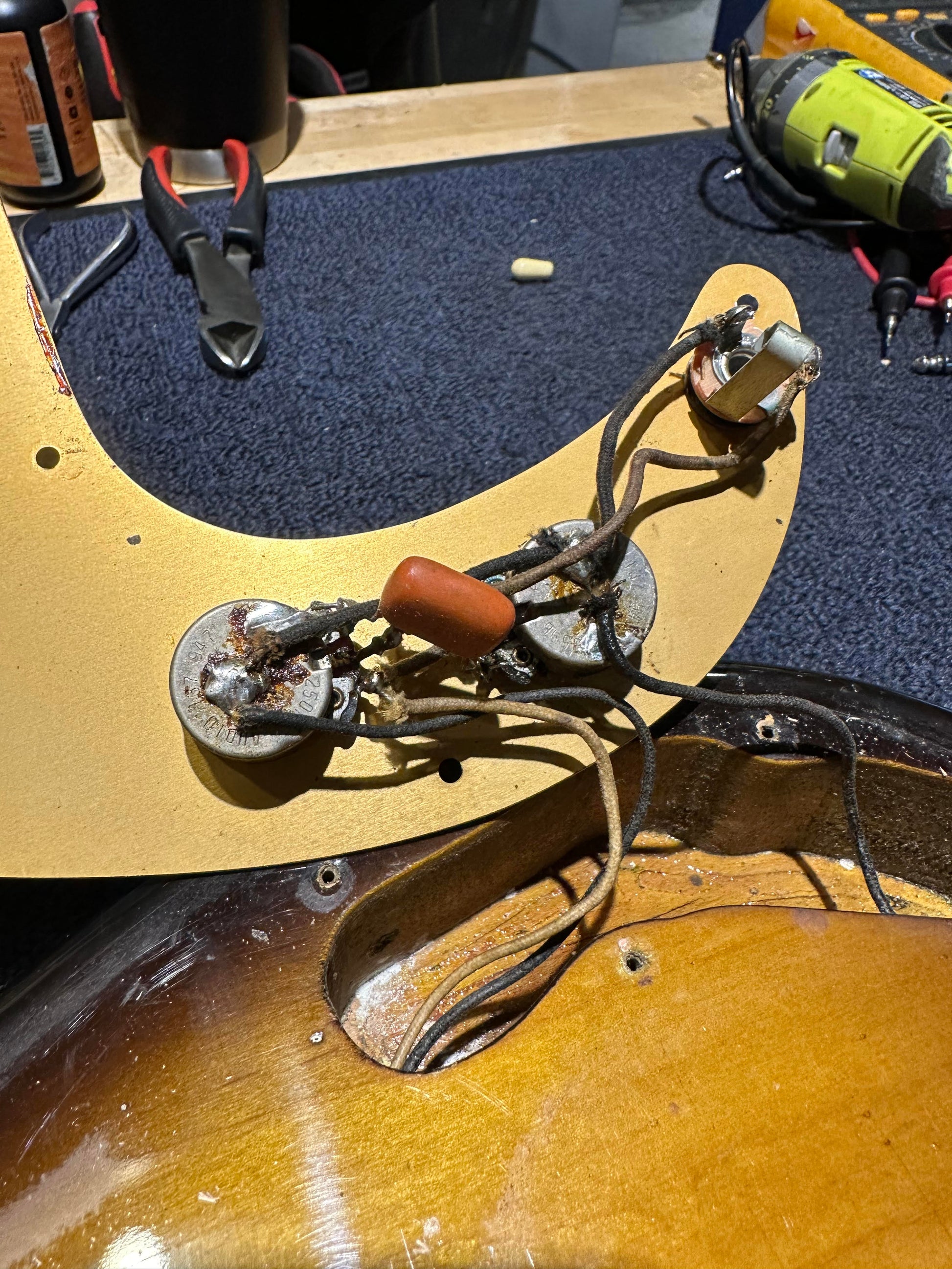 Fender Precision Bass Sunburst Refin 1959