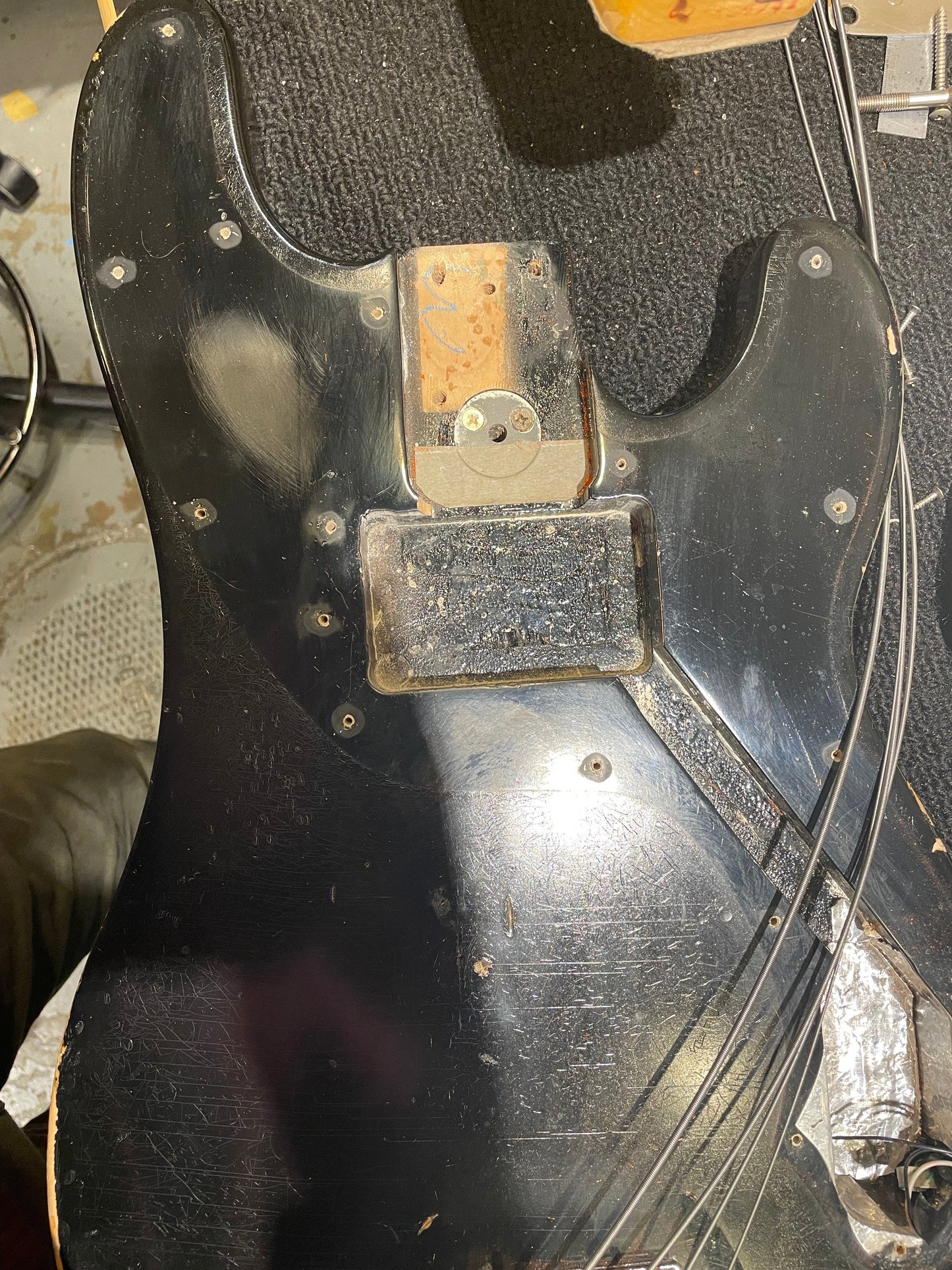 Fender Tele Bass 1974 Black - Dave Amato of REO Speedwagon