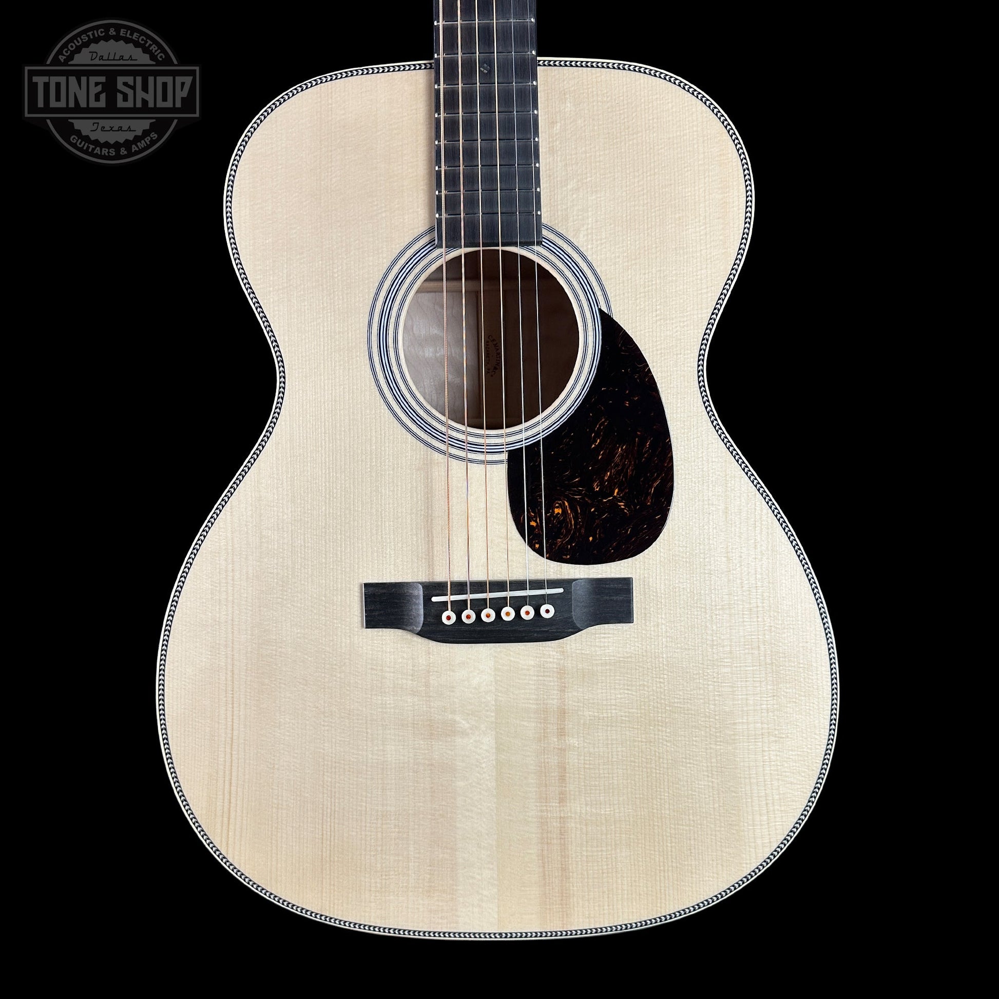 Martin Custom Shop OM 28 style Quilted Maple w/case 2981103
