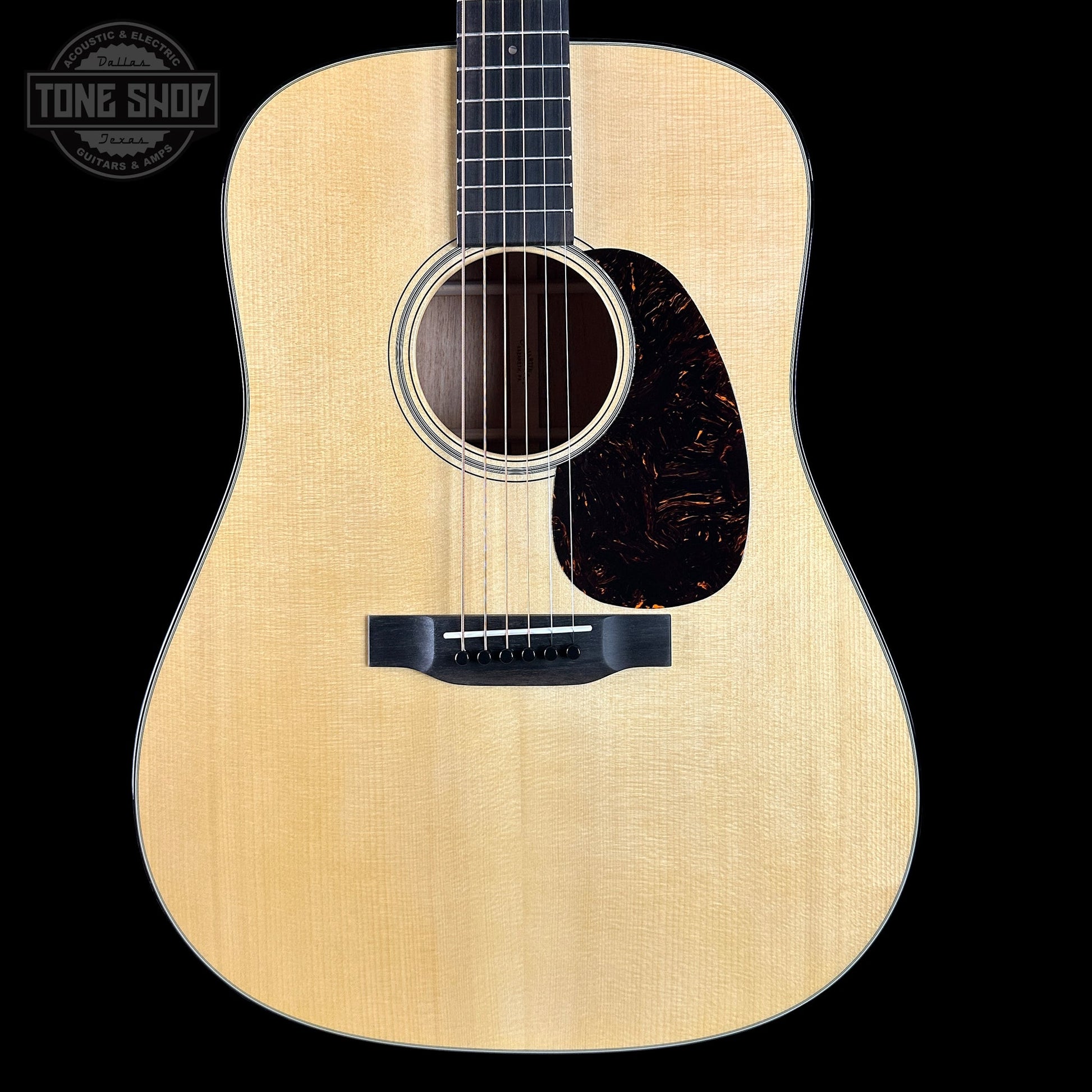 Martin Custom Shop D-18 Style Custom Edition w/case 3011531