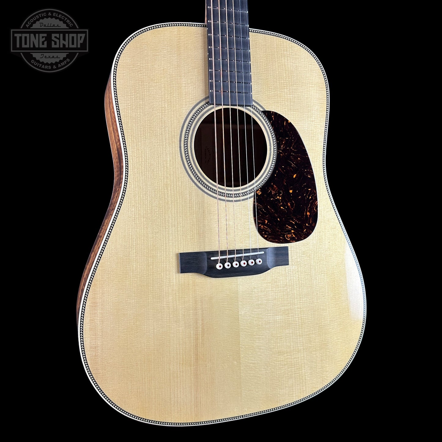 Martin Custom Shop Dread 28-Style Adirondack / Exceptional Broad Figure Koa w/case 2964100