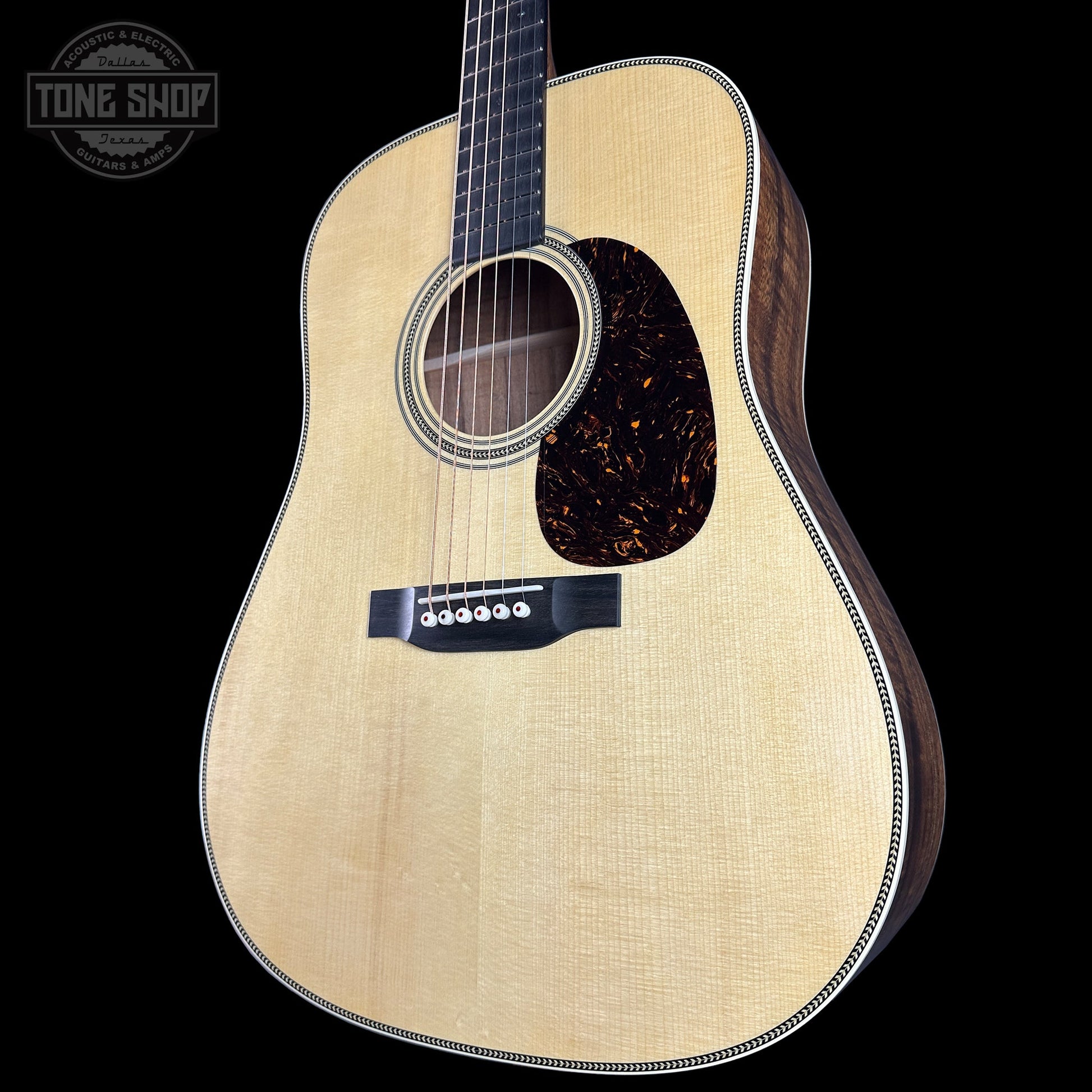 Martin Custom Shop Dread 28-Style Adirondack / Exceptional Broad Figure Koa w/case 2964100