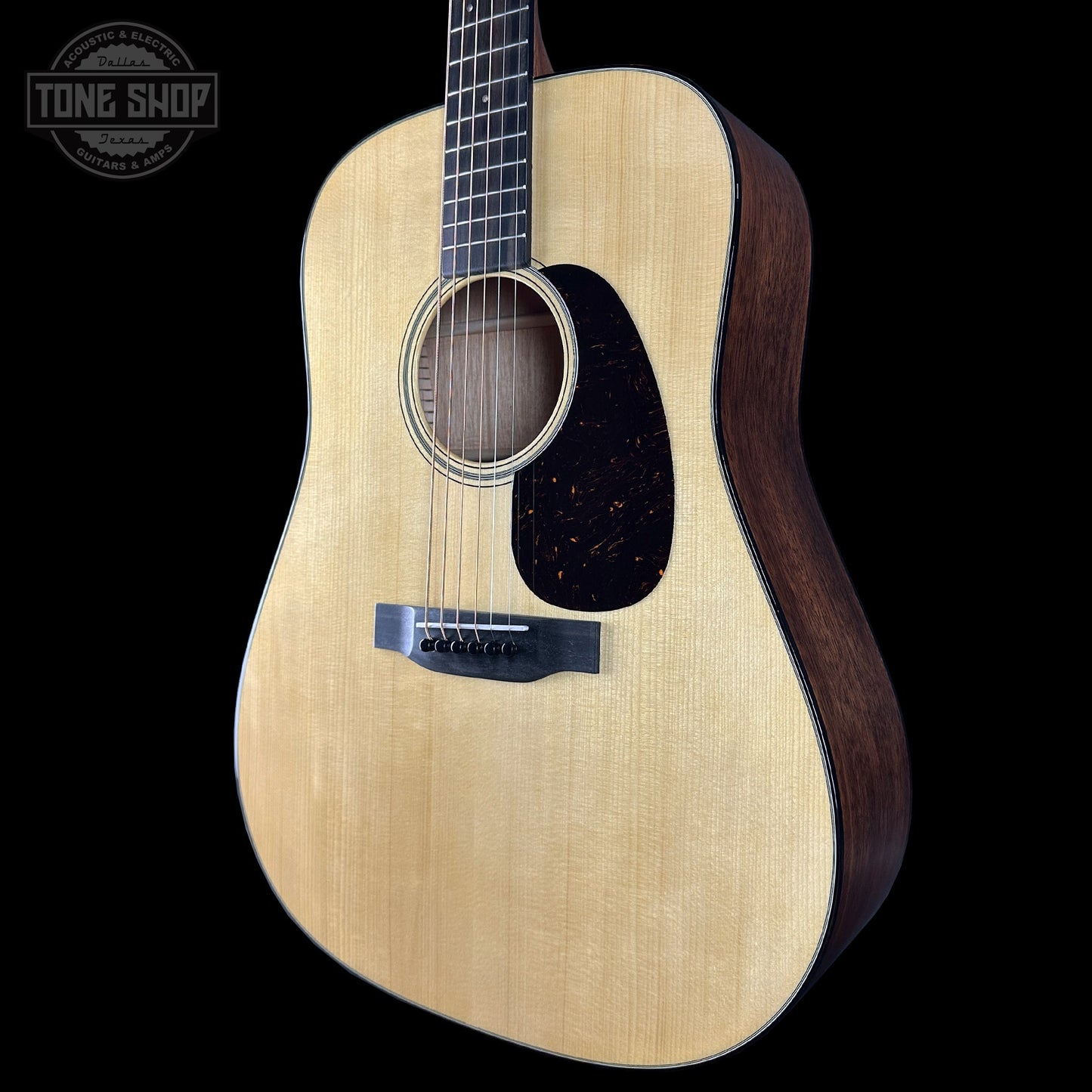 Martin Custom Shop D-18 w/case 3032025
