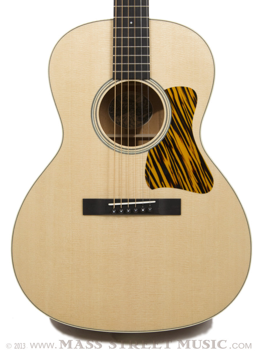 Collings Acoustic Guitars - C10 Deep Body