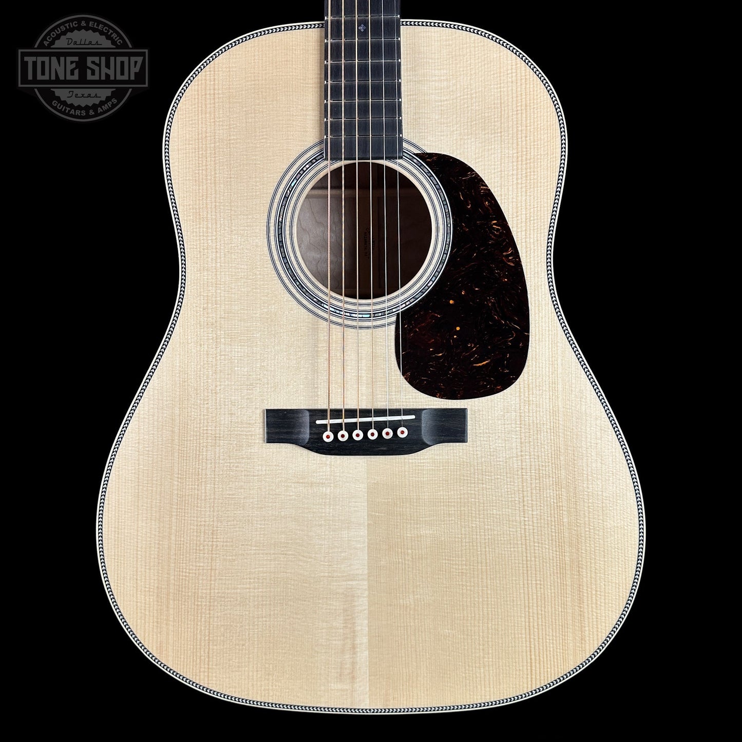Martin Custom Shop Dread Slope Shoulder 28 Style Adirondack/ Quilted Maple w/case 2981104