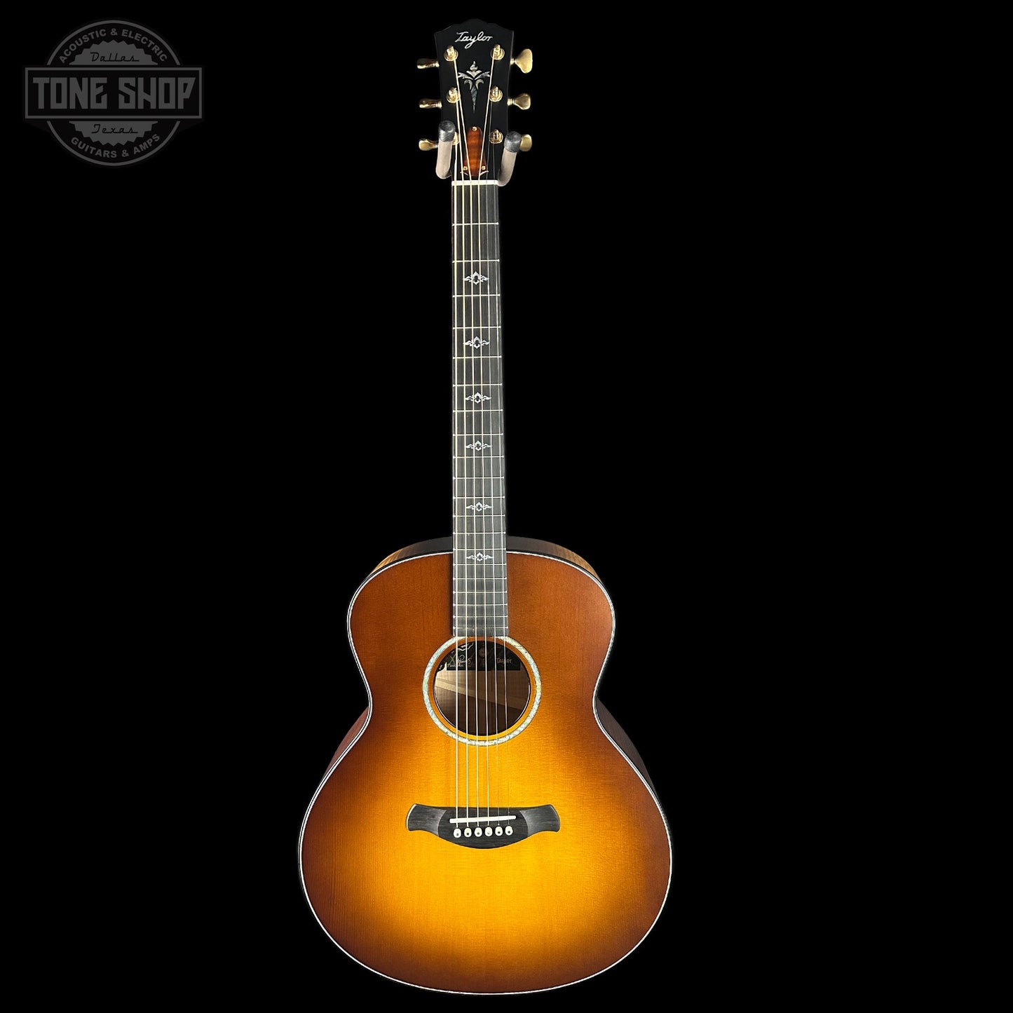 Taylor Custom Gold Label Super Auditorium Honey Sunburst w/case