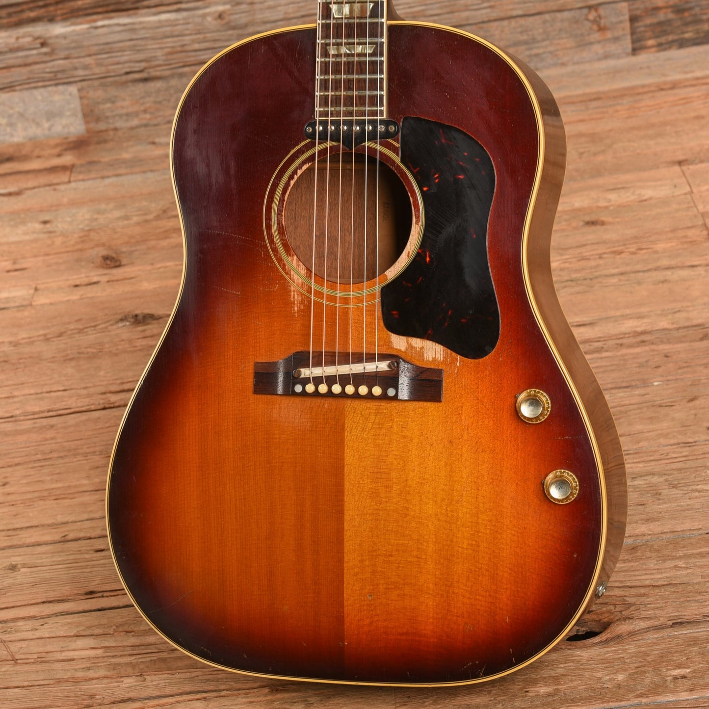 Gibson J-160E Sunburst 1965