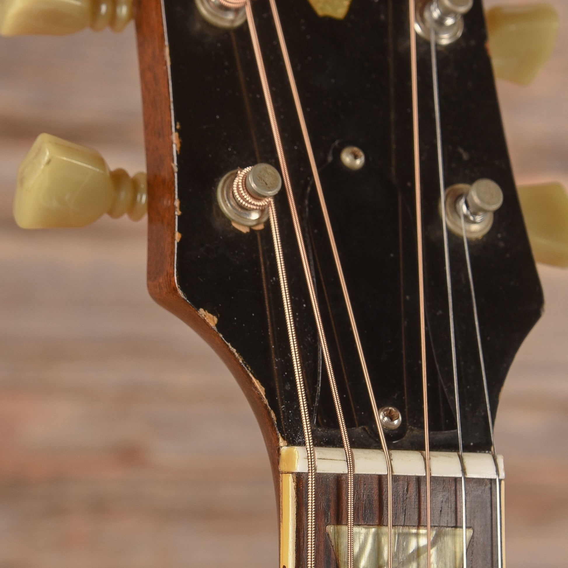Gibson J-160E Sunburst 1965