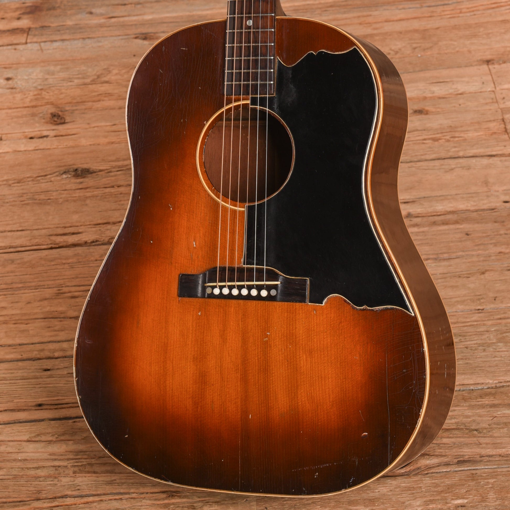 Gibson J-45 Sunburst 1951