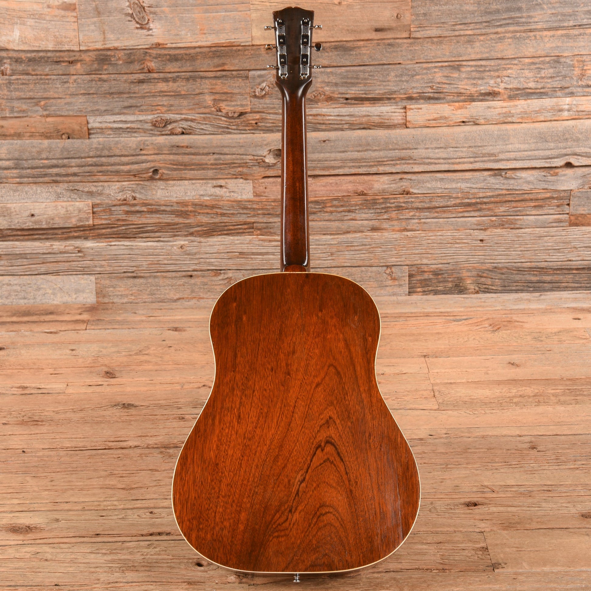Gibson J-45 Sunburst Refin 1947