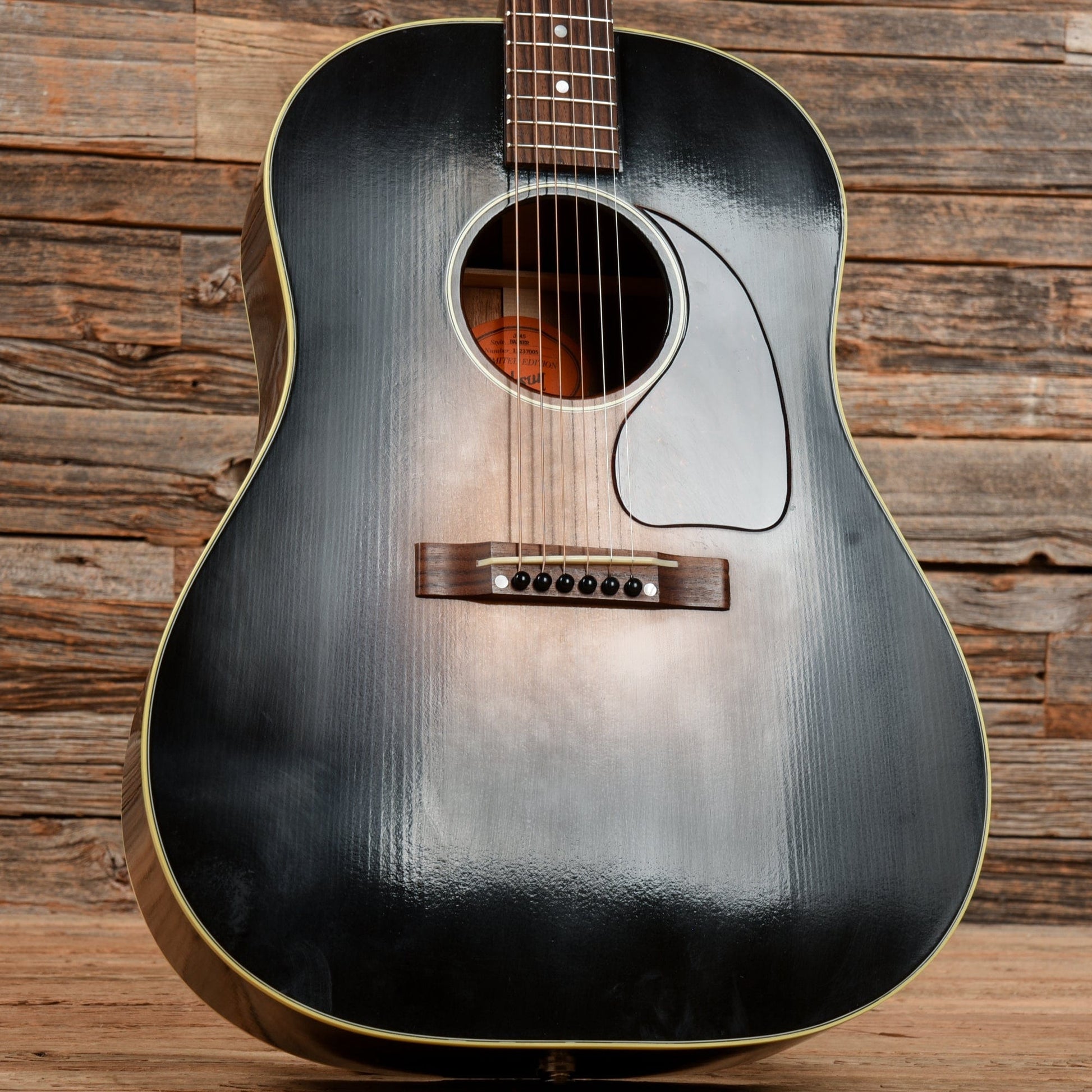 Gibson Montana J-45 Banner Sunburst 2017