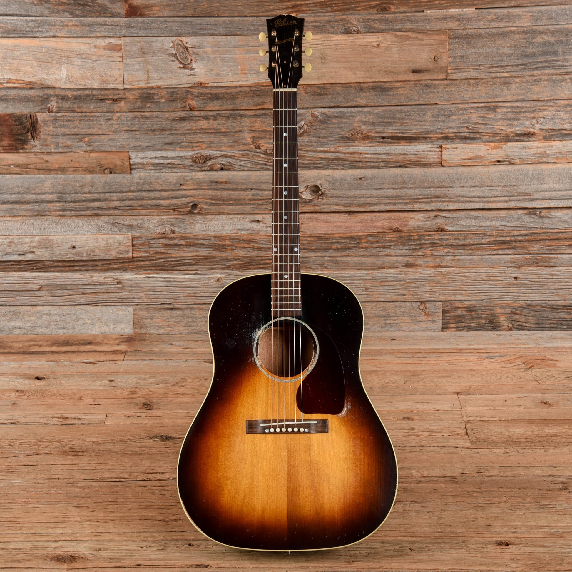 Gibson Custom Shop 1942 Banner J-45 Vintage Sunburst Murphy Lab Heavy Aged
