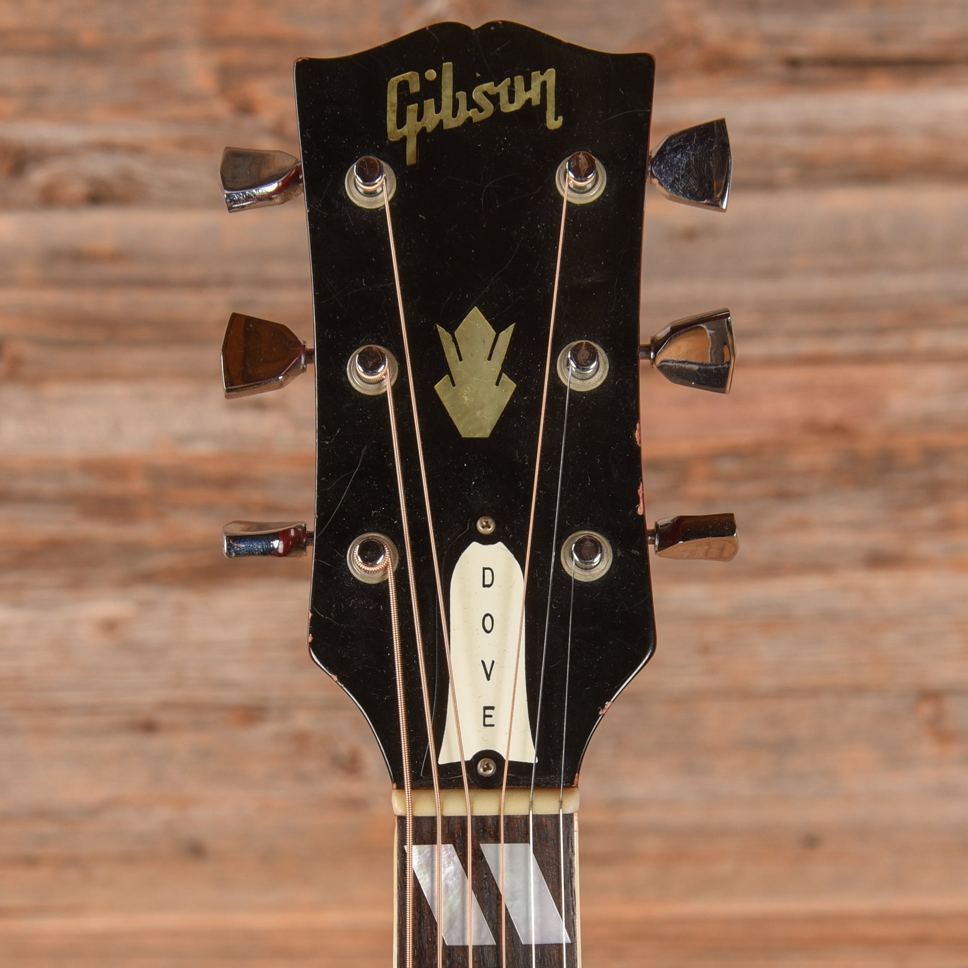 Gibson Dove Sunburst 1968