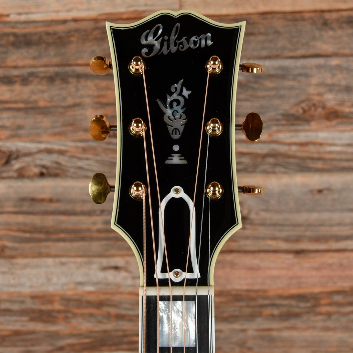 Gibson SJ-200 Western Classic Vintage Sunburst 2023