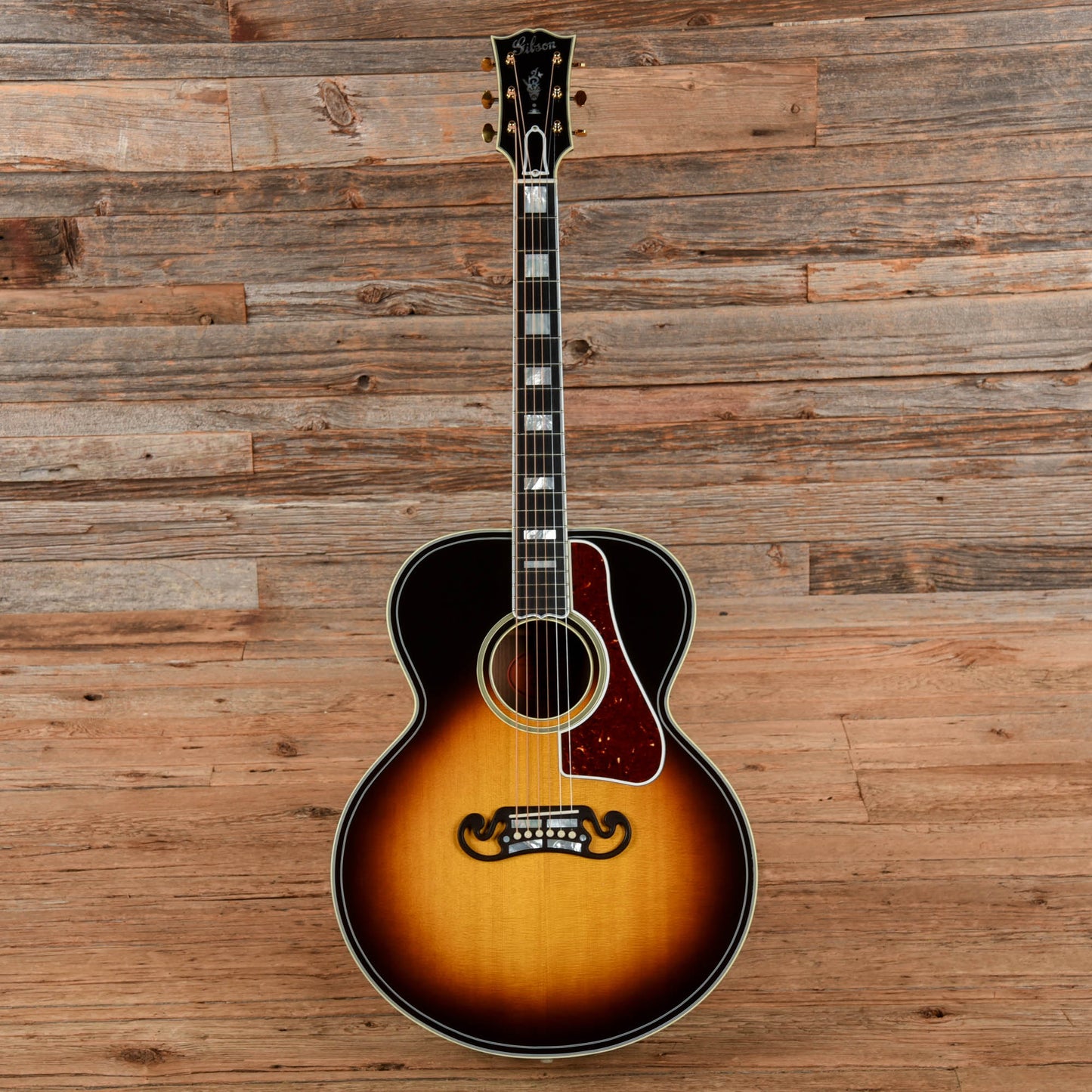 Gibson SJ-200 Western Classic Vintage Sunburst 2023