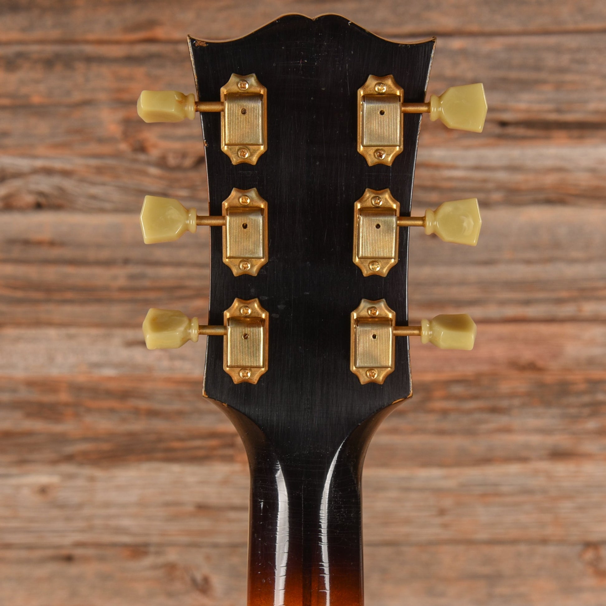 Gibson Custom Murphy Lab '57 SJ-200 Light Aged Vintage Sunburst 2024