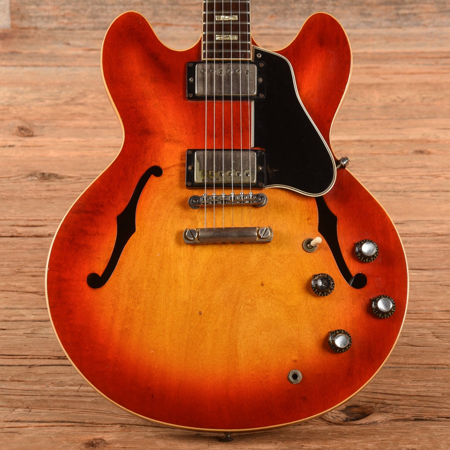 Gibson ES-335 Sunburst 1963