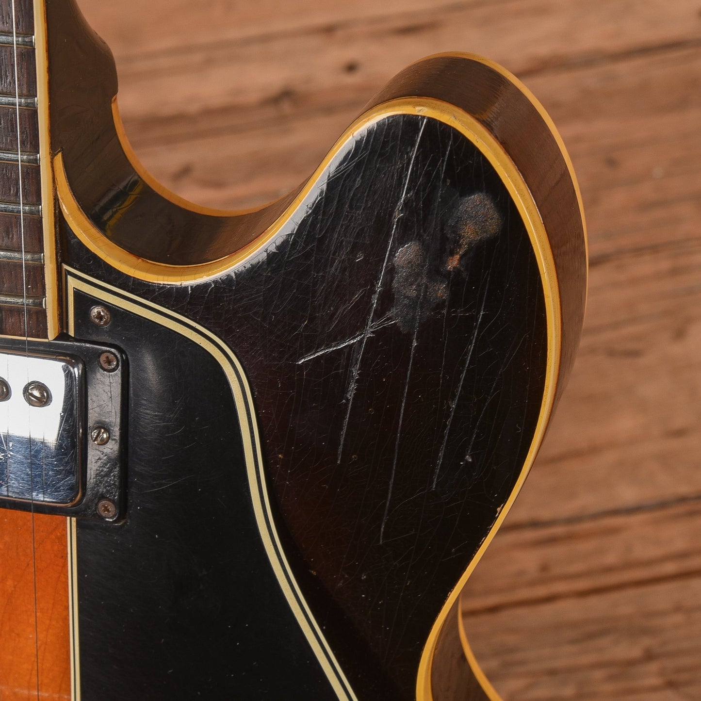 Gibson ES-335 w/Bigsby Sunburst 1969 - Dave Amato of REO Speedwagon