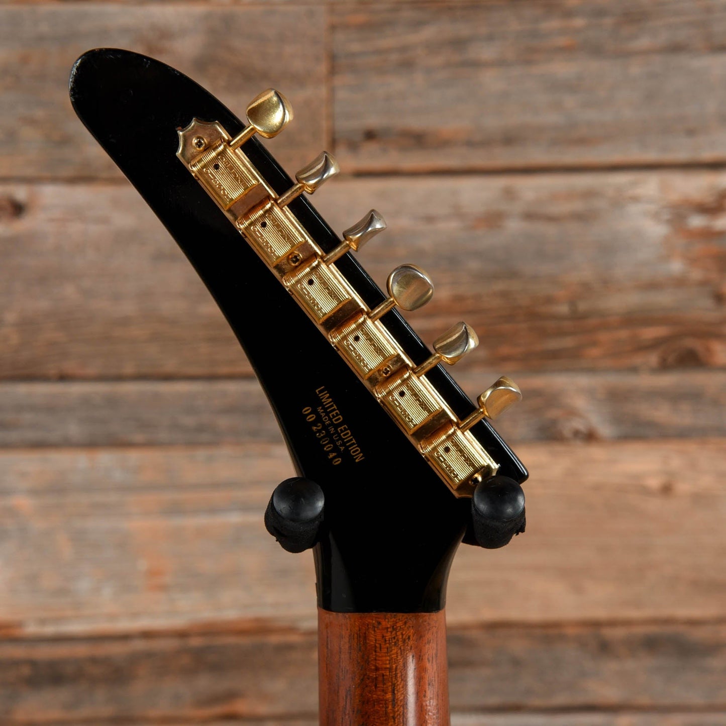 Gibson Explorer Black 1976