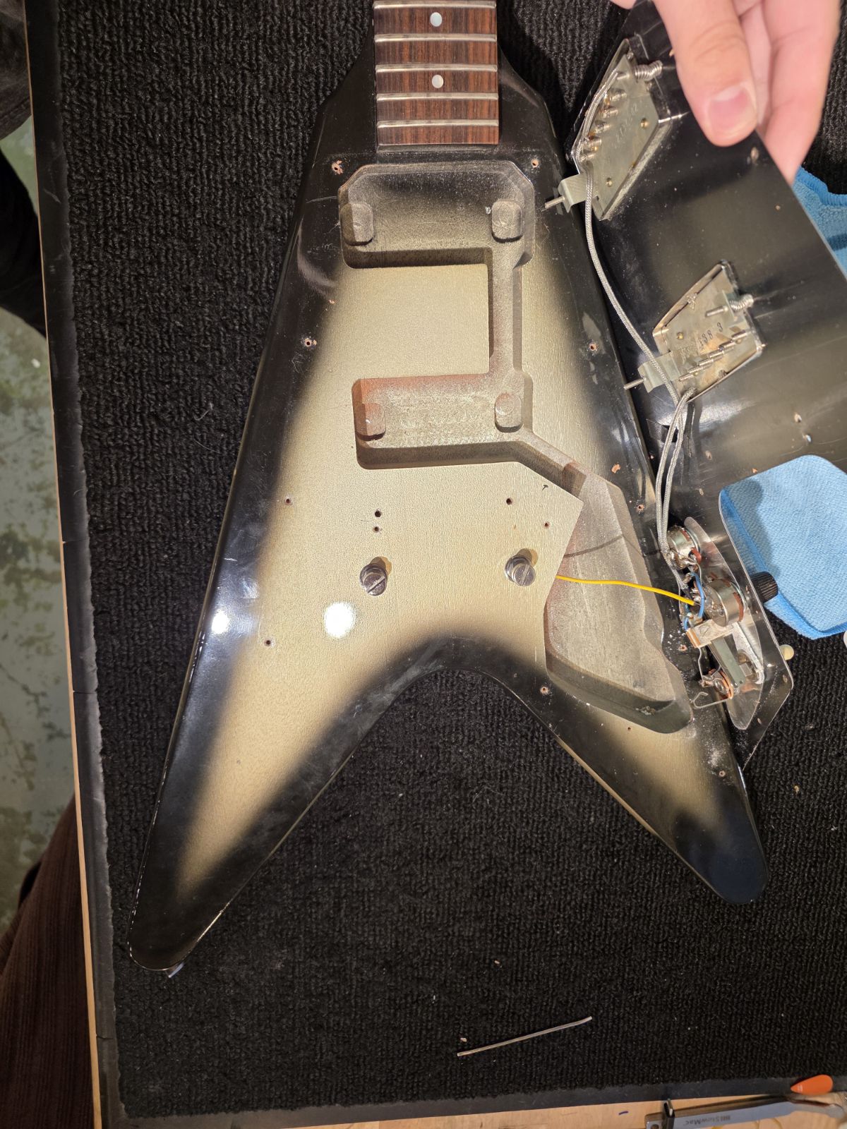 Gibson Flying V Silverburst 1982