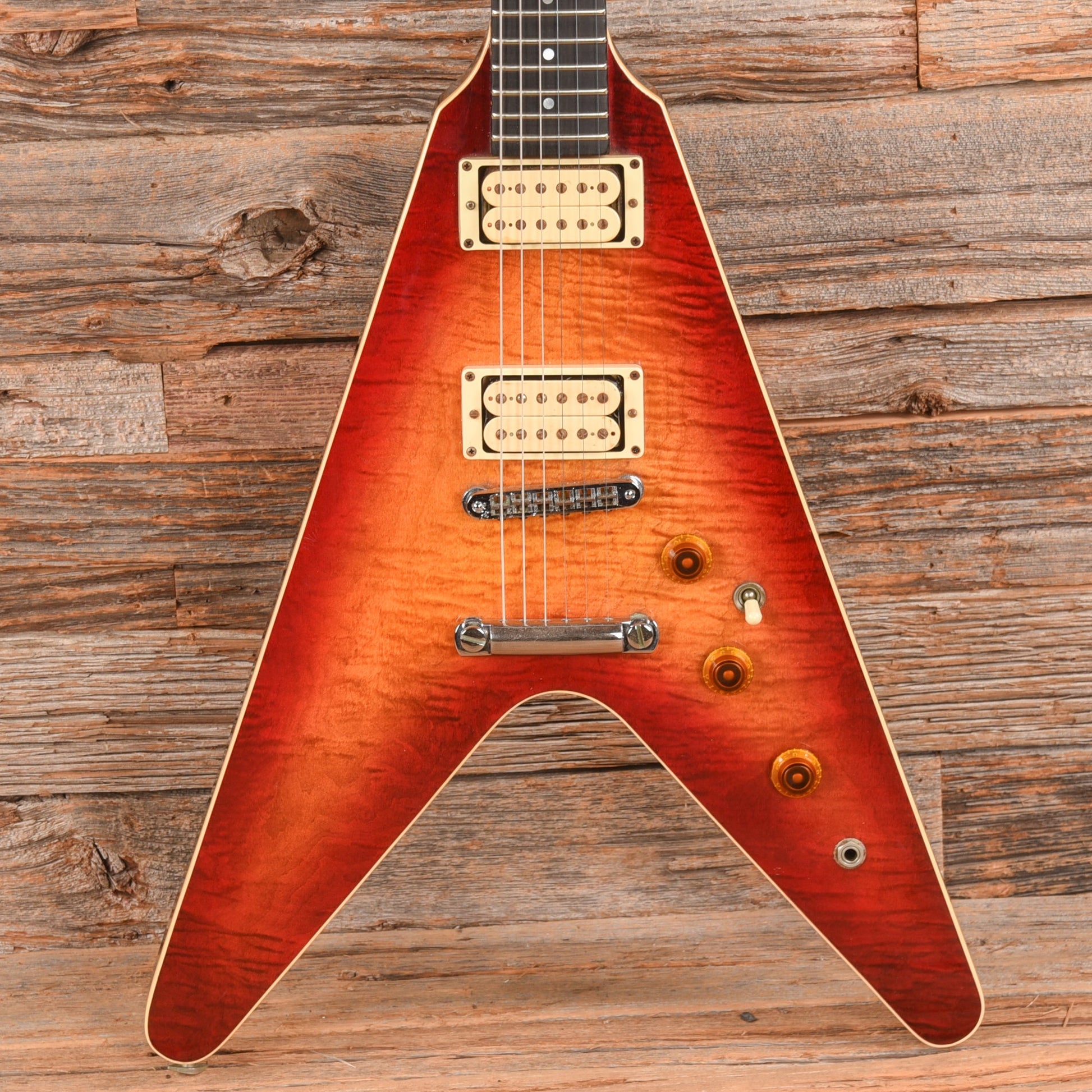 Gibson The V Sunburst 1981