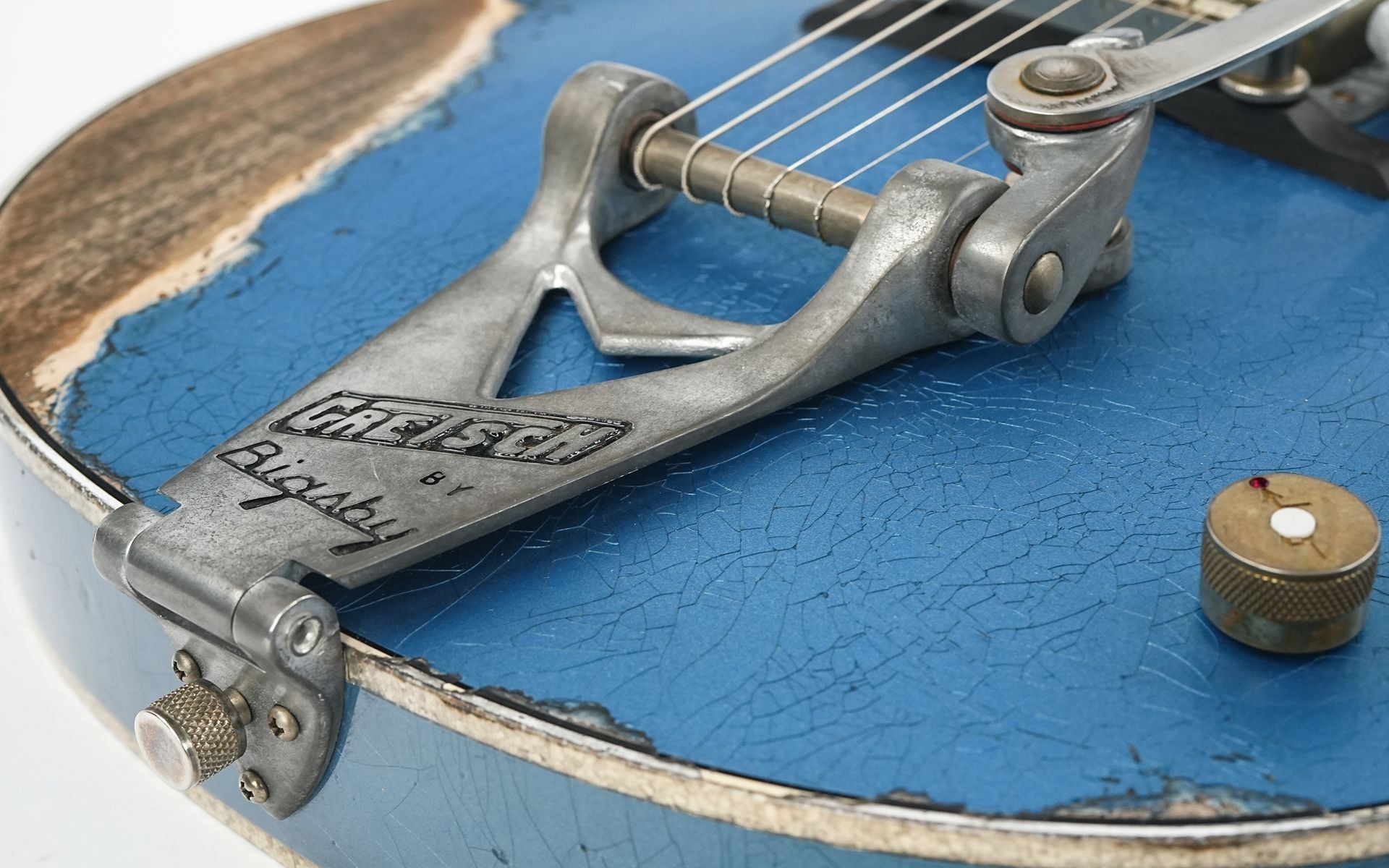 Gretsch Custom Shop G6134T Heavy Relic Lake Placid Blue Chad Henrichsen Masterbuilt