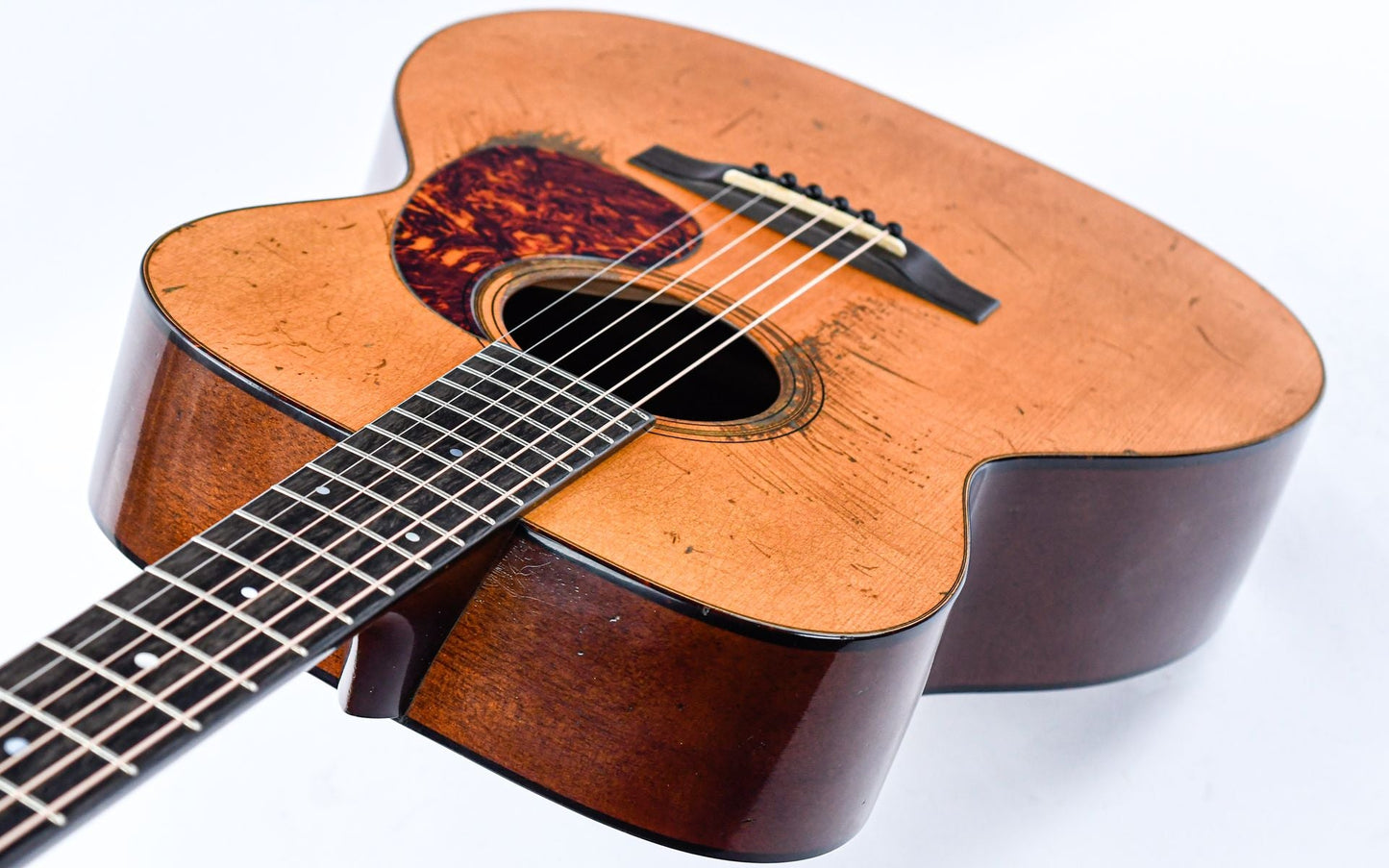 Atkin Essential 000 14 Fret Heavy Aged