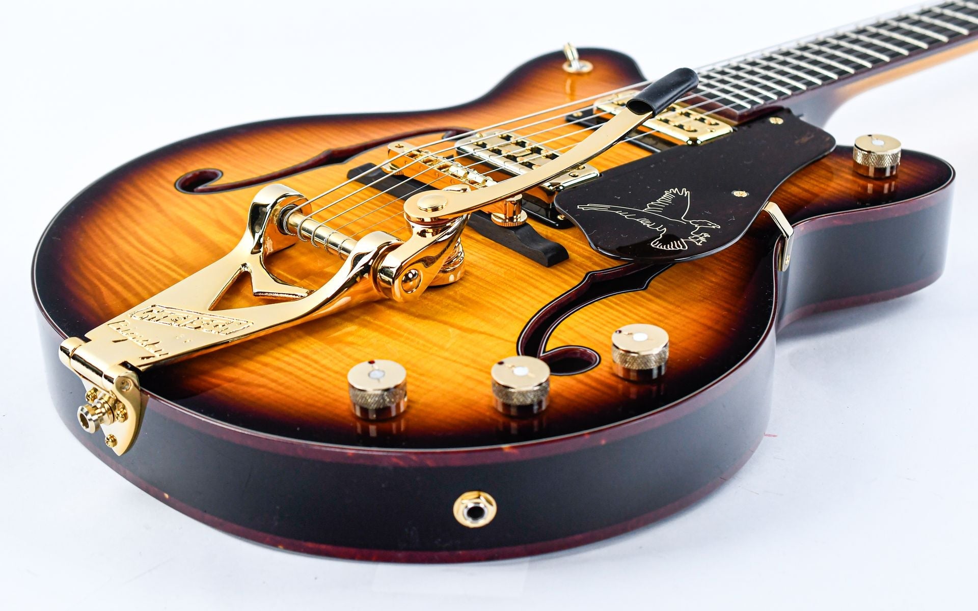Gretsch Custom Shop G6136-CS Junior Double Cut 2 Tone Sunburst
