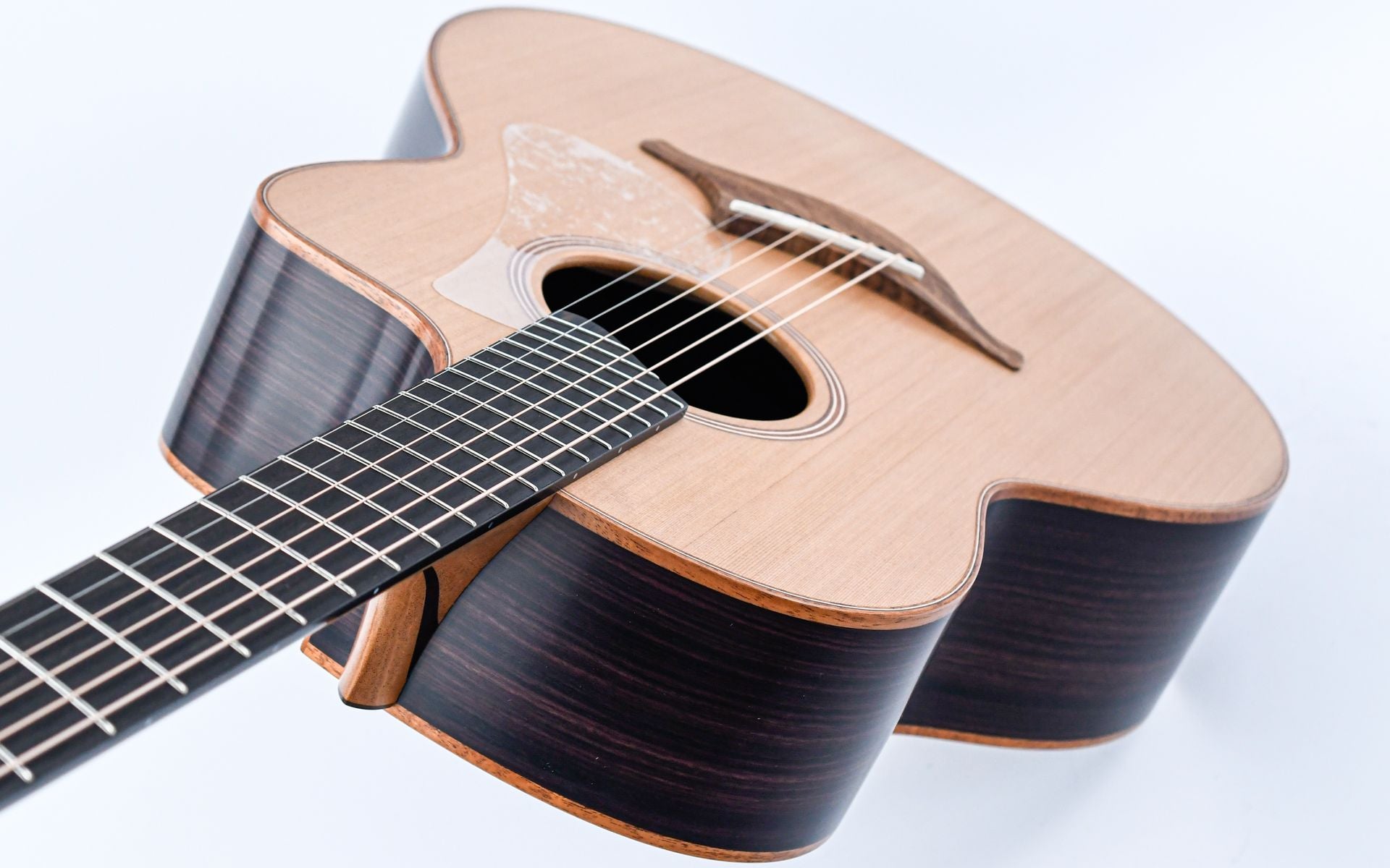 Lowden F25C Fan Fret Indian Rosewood Cedar