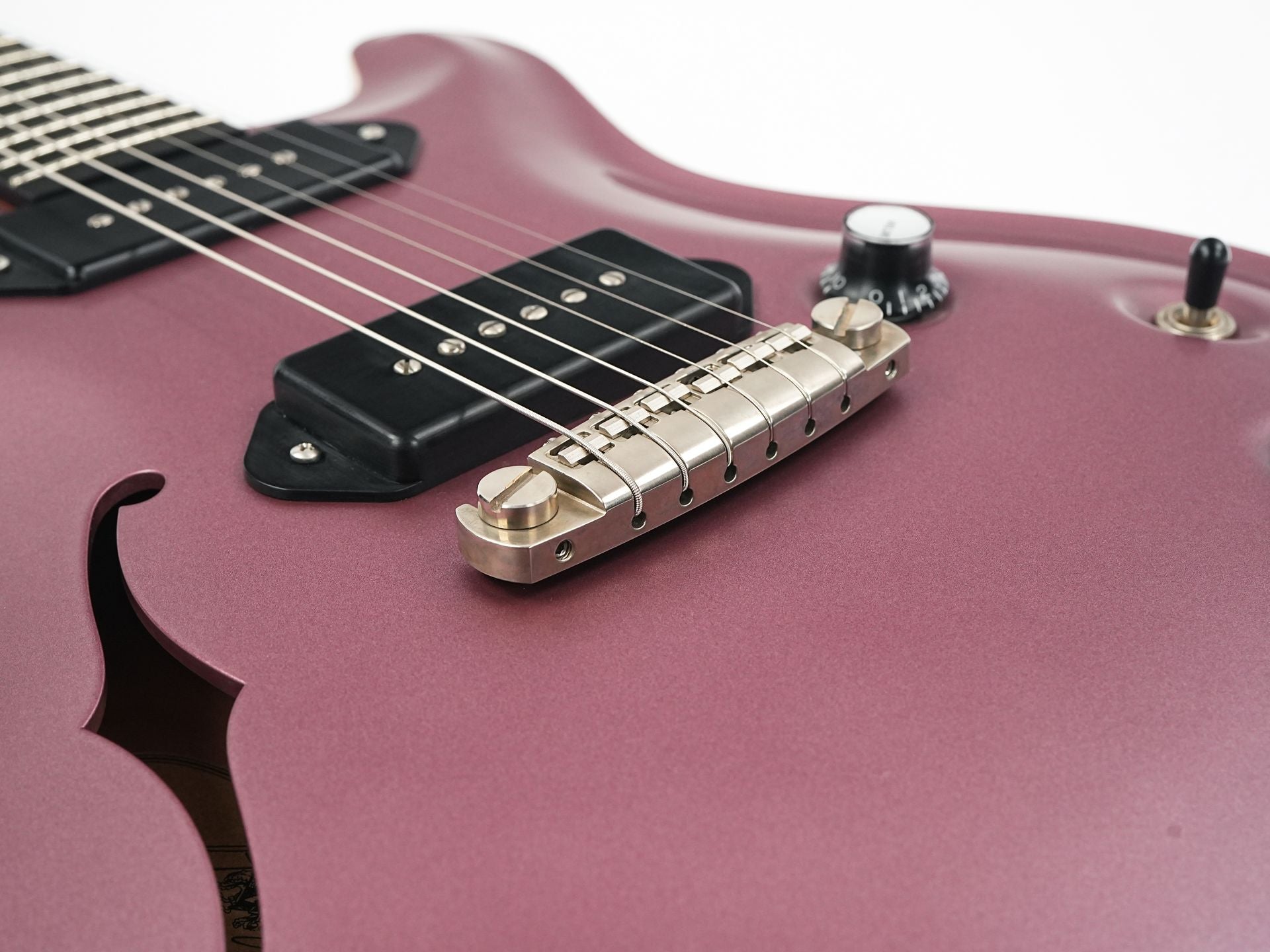 Nik Huber Dolphin II Burgundy Mist 2023