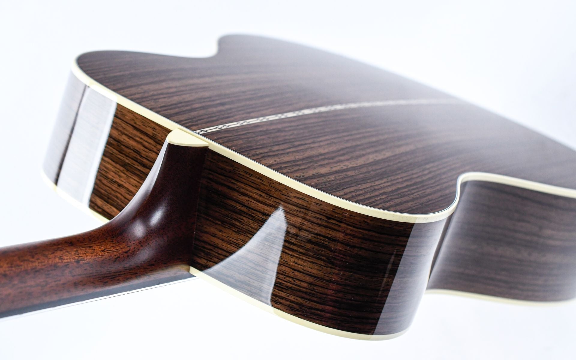 Martin OM28 Standard Refresh Ambertone