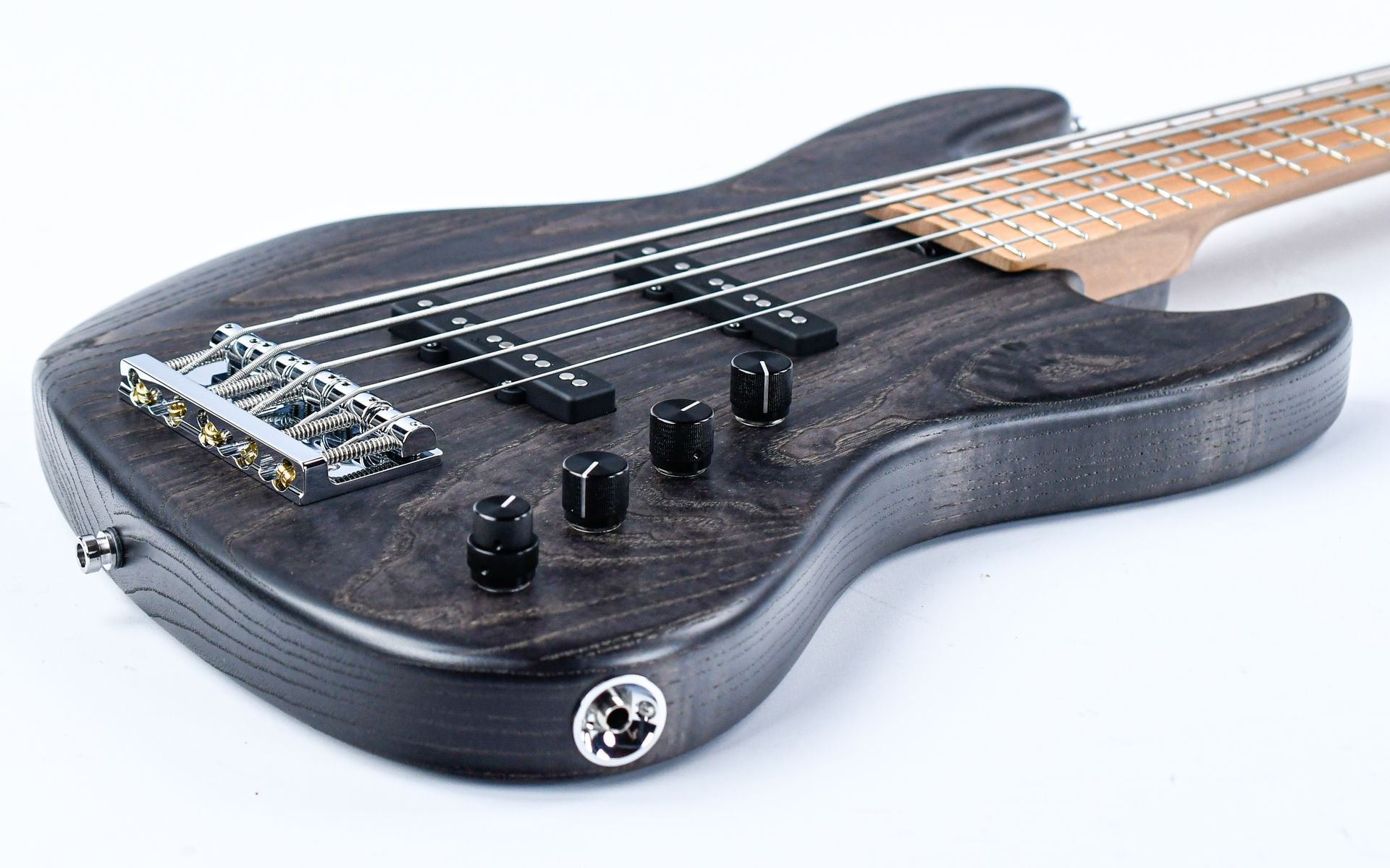 Sadowsky MasterBuilt 21 Fret Standard J/J Bass Swamp Ash Body 5-String Black Transparent Satin