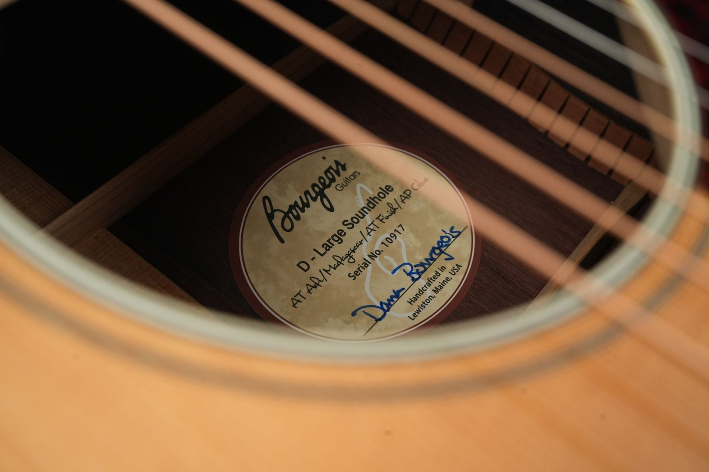 Bourgeois D Large Soundhole Madagascar Adirondack #10917