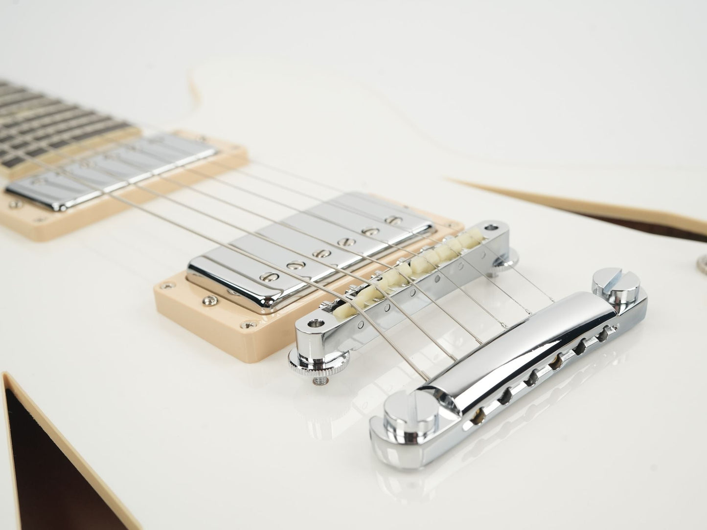 Gibson Custom Dave Grohl DG335 Alpine White Limited 37 of 50 2025