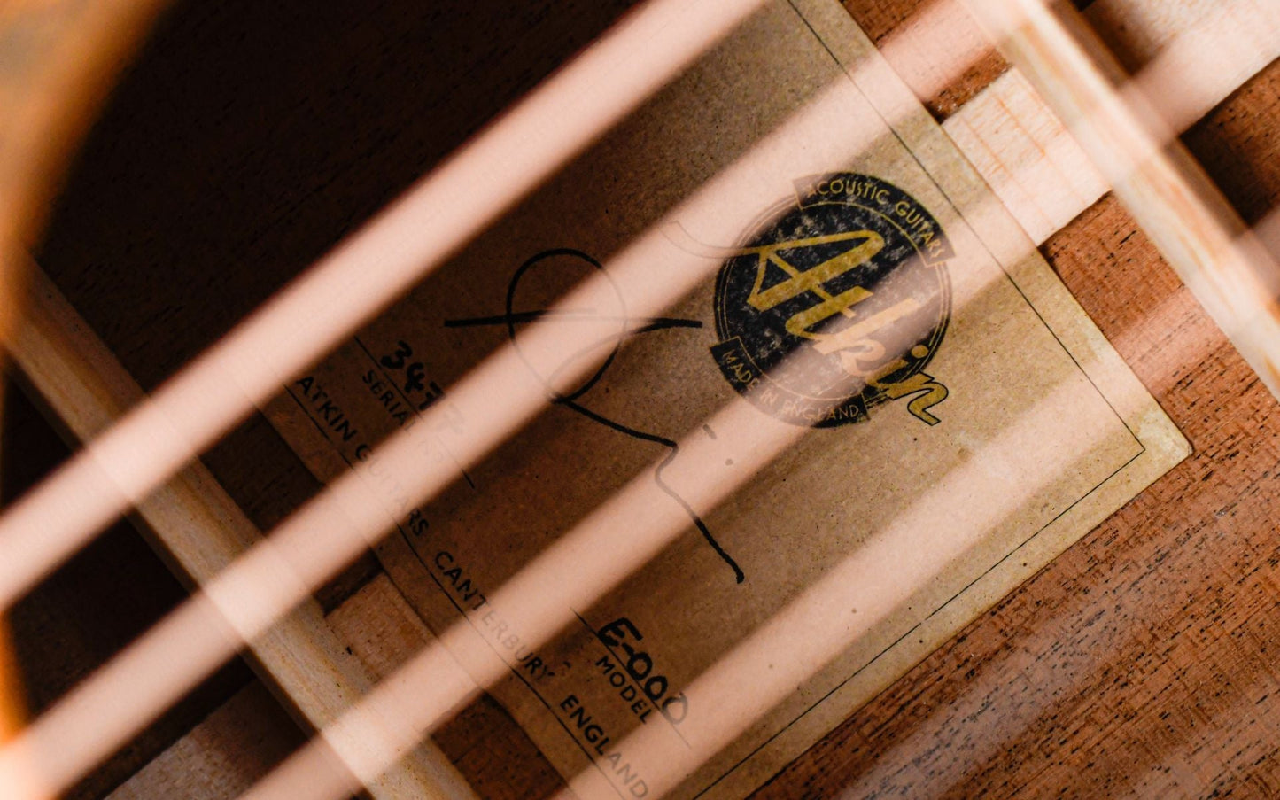 Atkin Essential 000 14 Fret Heavy Aged